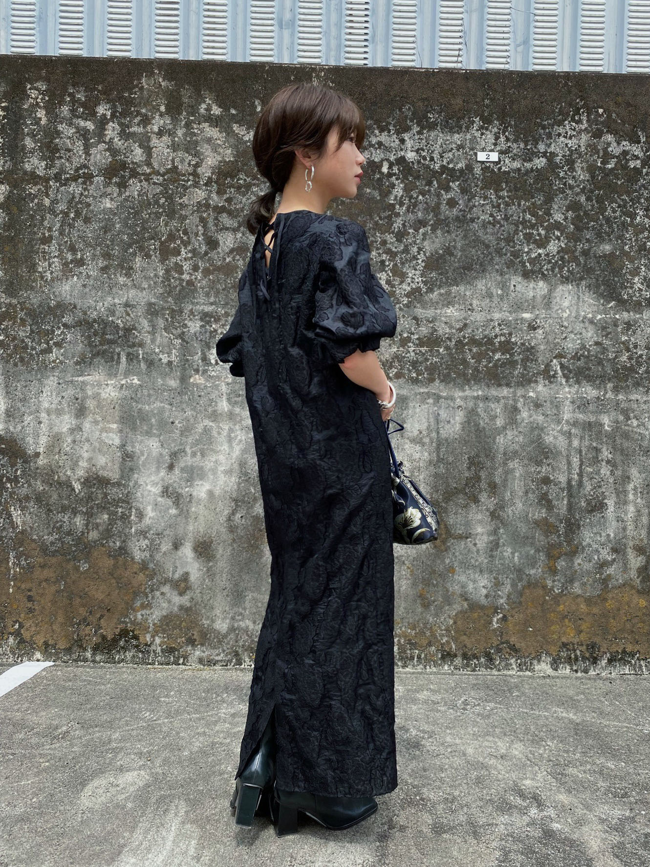 mayuna_FLOWER JACQUARD STRAIGHT DRESS | AMERI