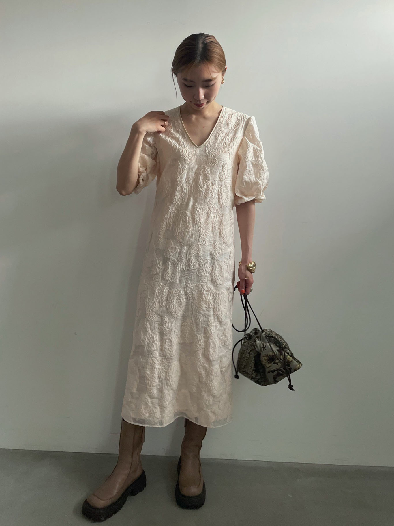 kaori_FLOWER JACQUARD STRAIGHT DRESS | AMERI