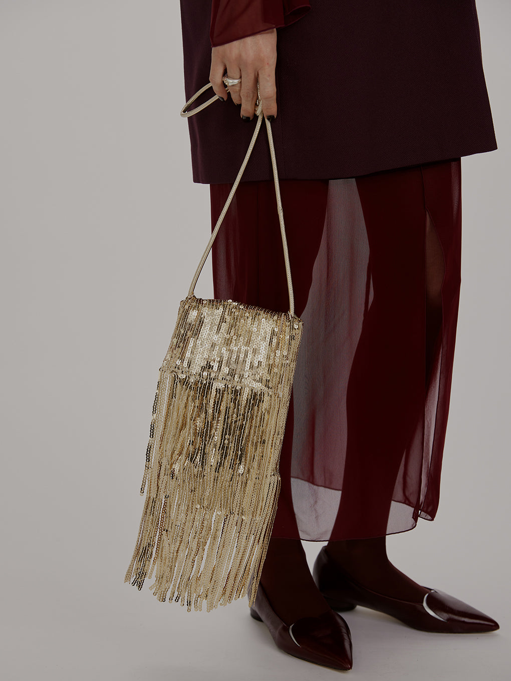 UND SPANGLE FRINGE SHOULDER BAG