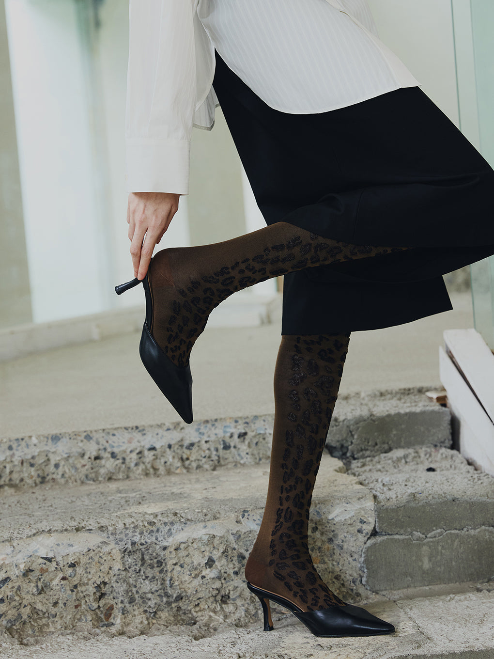 Tabio×Ameri LEOPARD PATTERN HIGH SOCKS