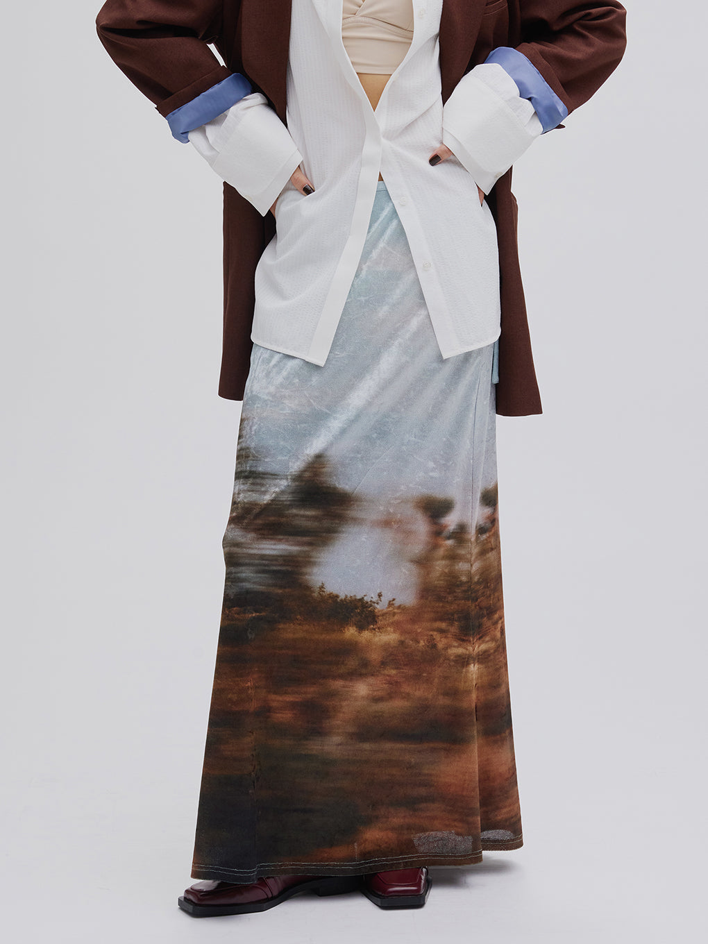 UND LANDSCAPE PRINT WAIST SLIT SKIRT