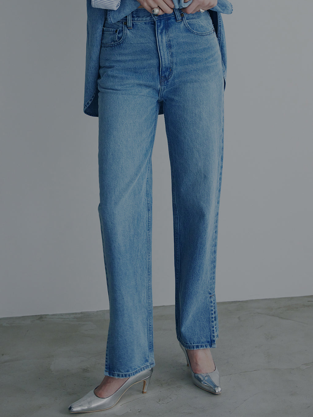 SLIM STRAIGHT DENIM PANTS