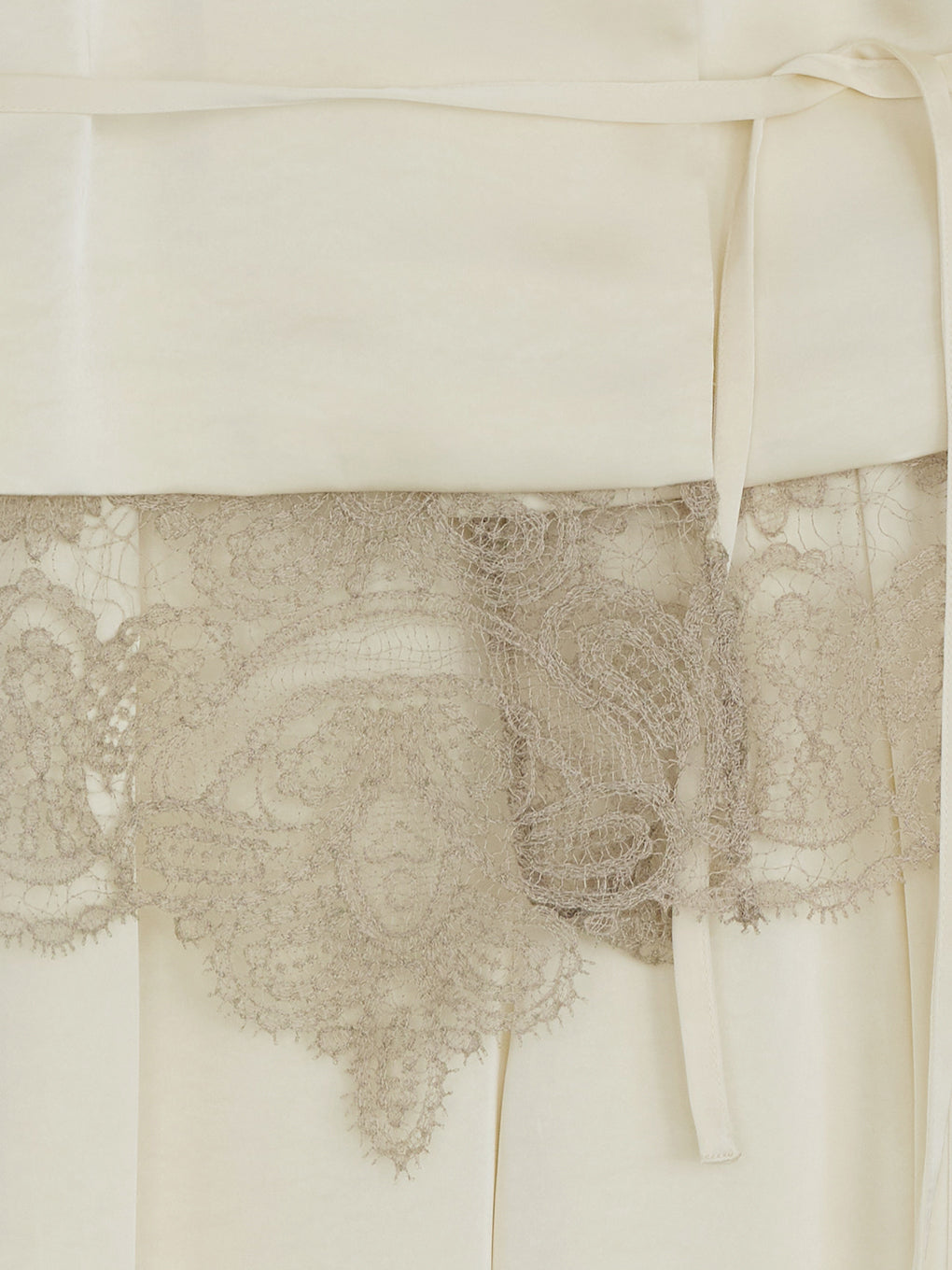 MEDI VINTAGE SATIN LACE SWITCH SET UP