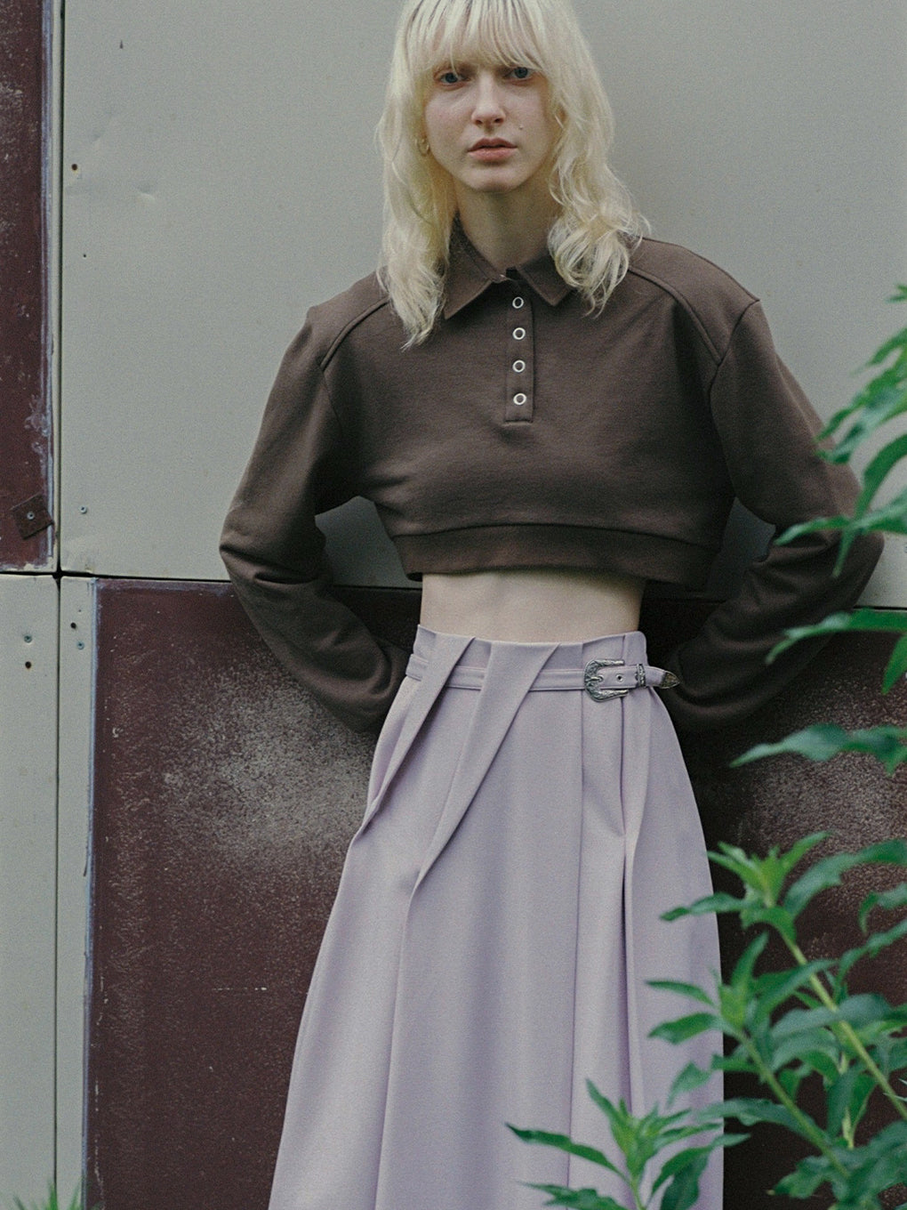 UND RANDOM TUCK FLARE SKIRT