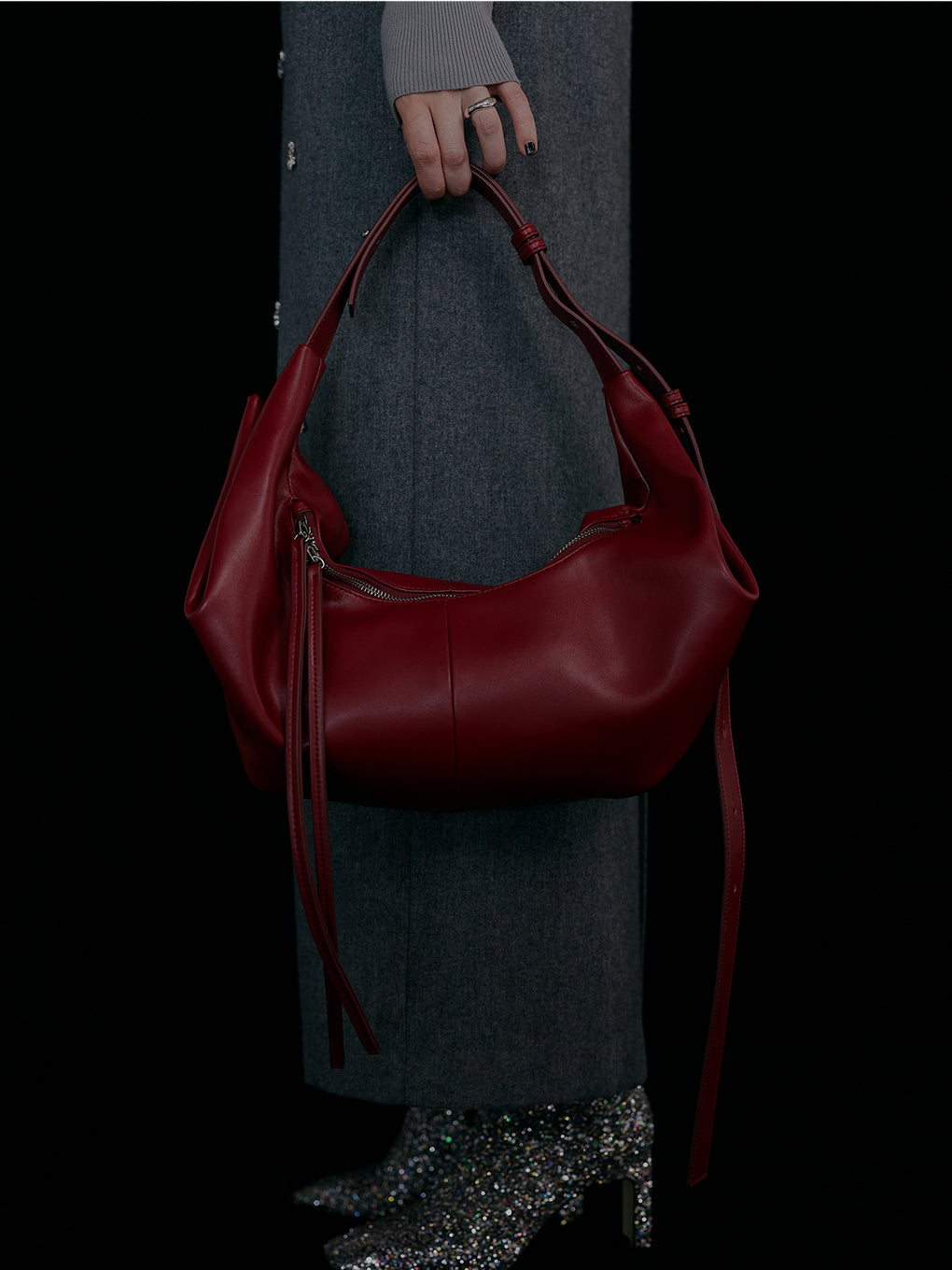 UND 2WAY CONSTRUCTIVE LEATHER  BAG