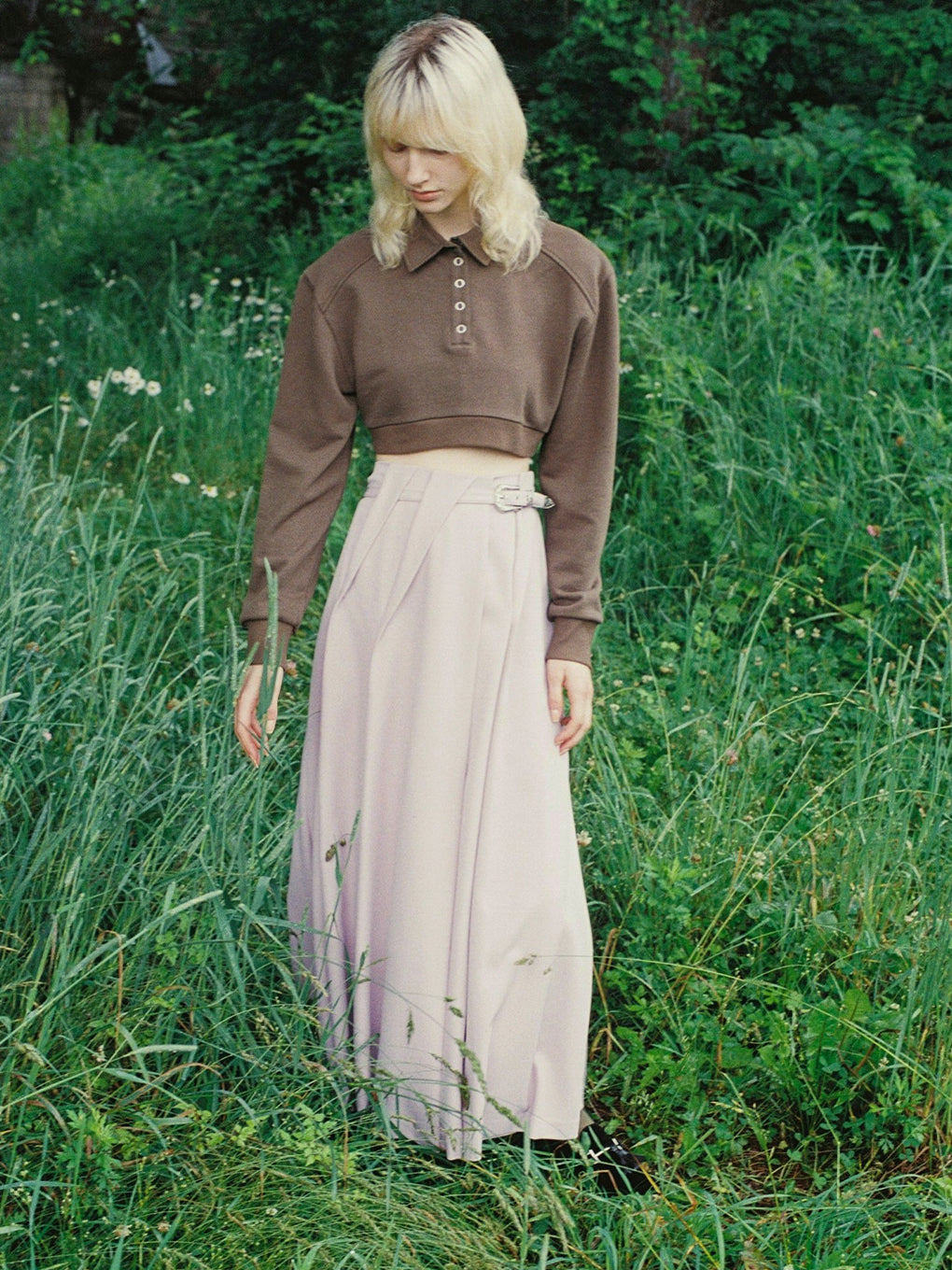 UND RANDOM TUCK FLARE SKIRT