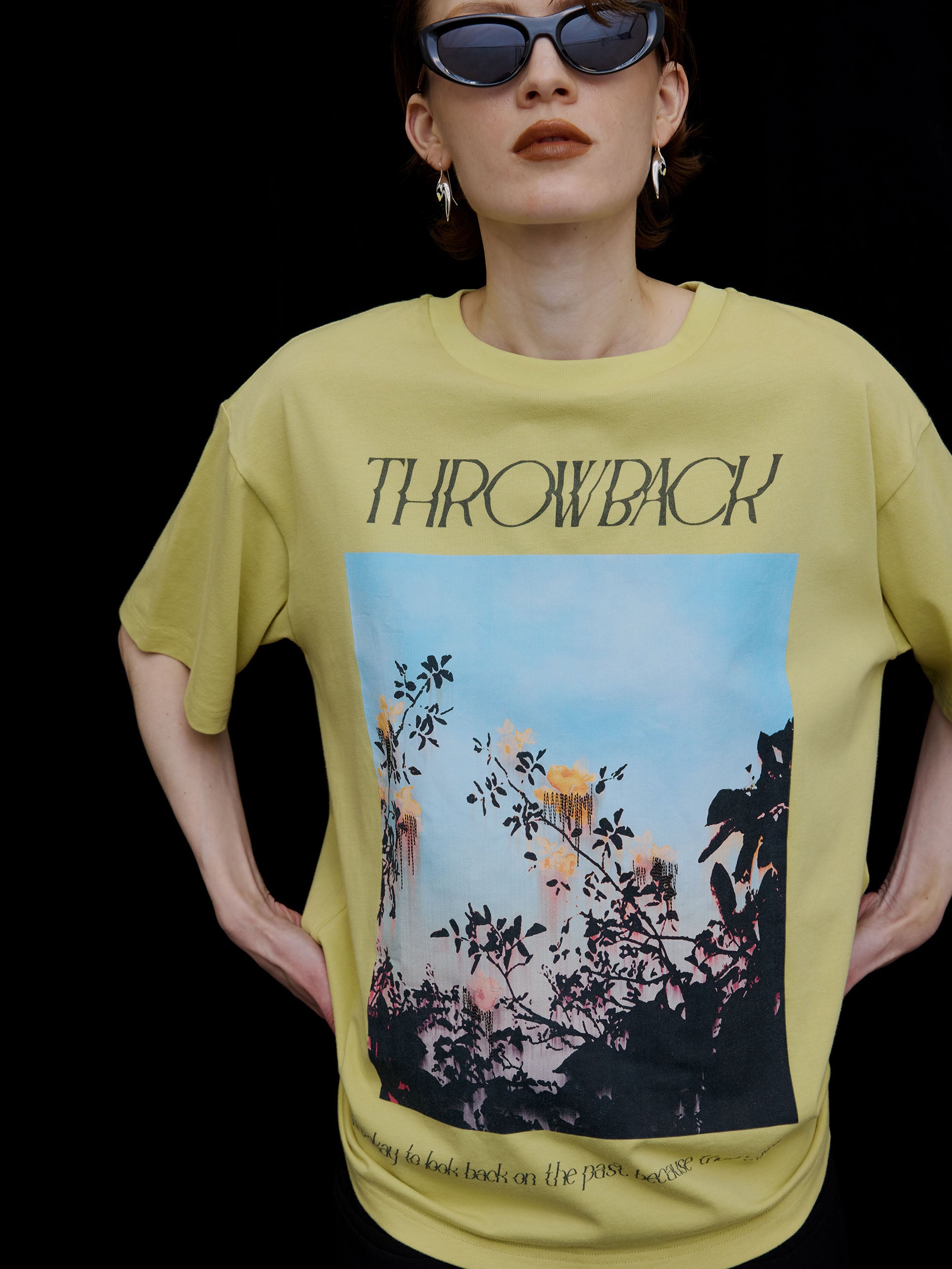 CLARA EMBROIDERY CONSEPT TEE