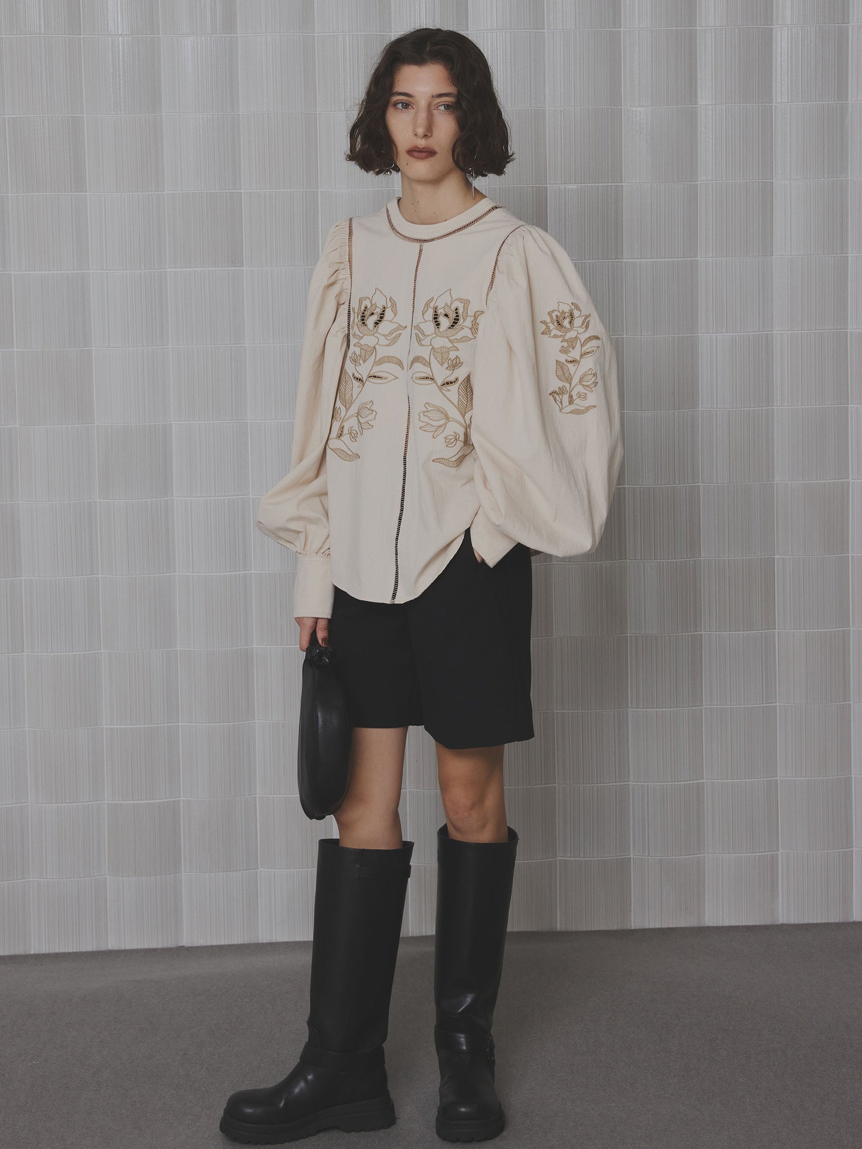 PUFF EMBROIDARY LACE BLOUSE