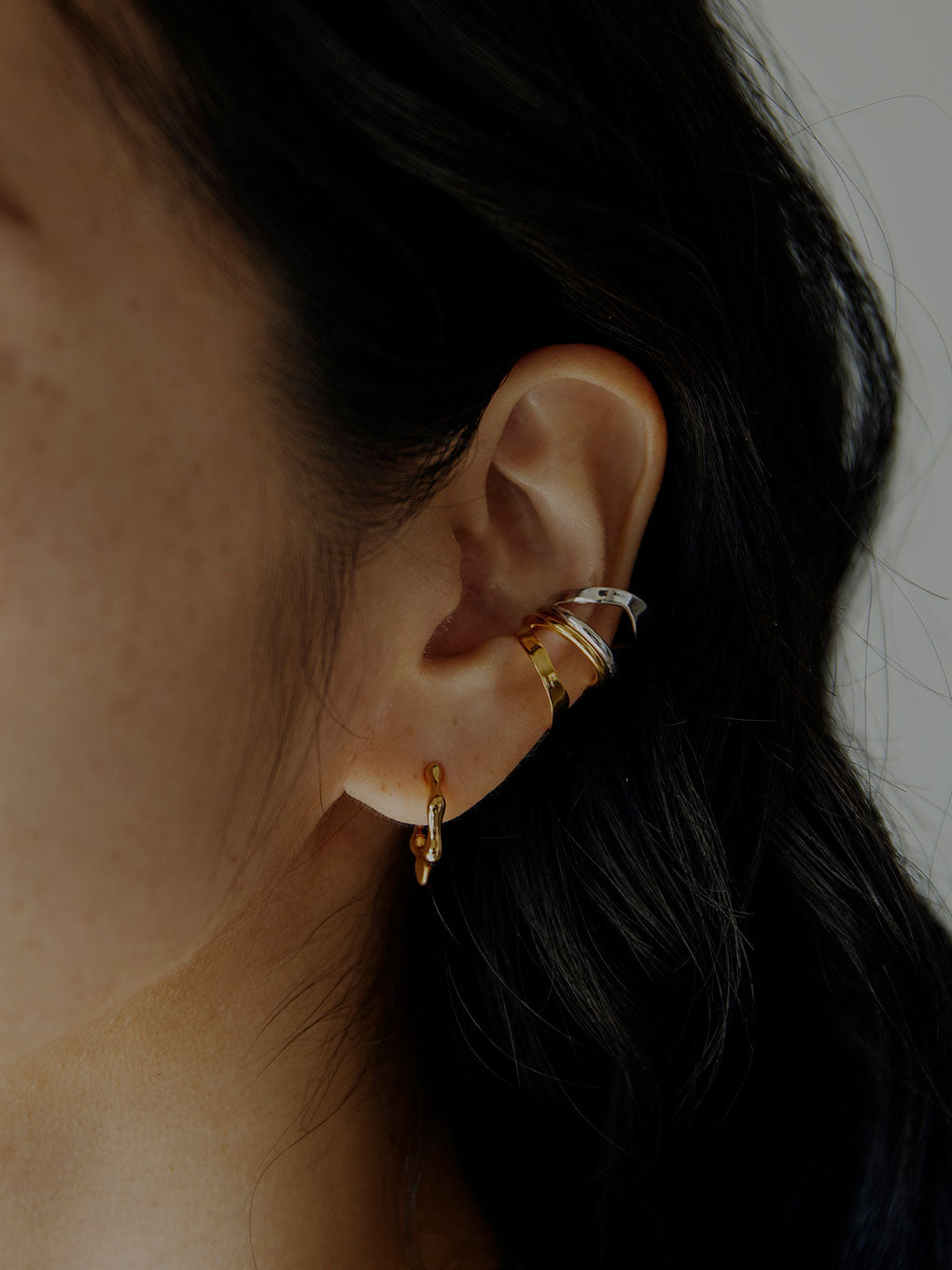 MARIA BLACK Ripples Earcuff