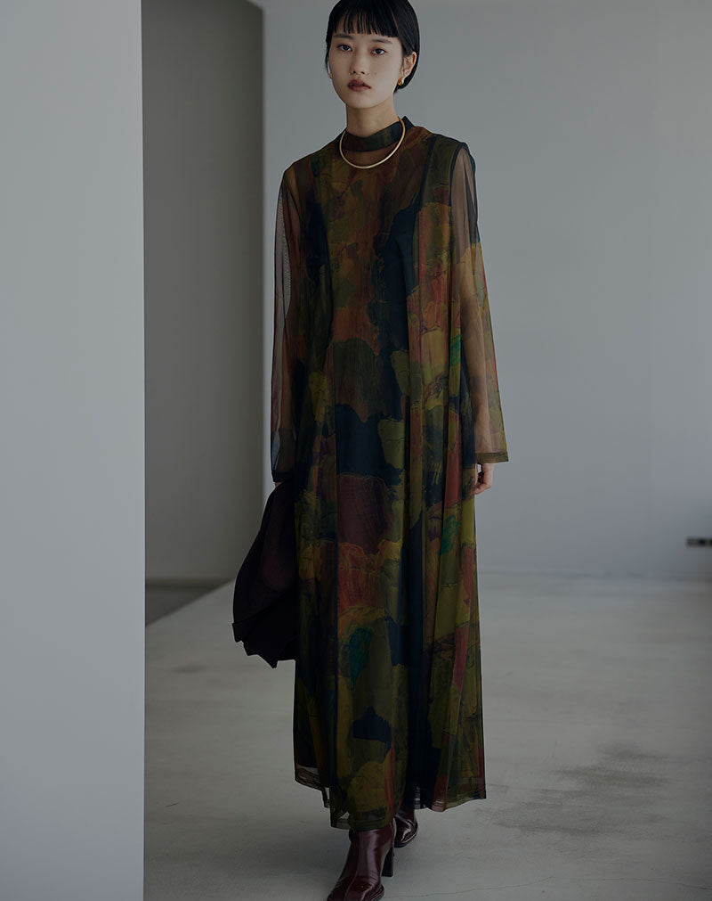 UND GYPSUM ART DRESS