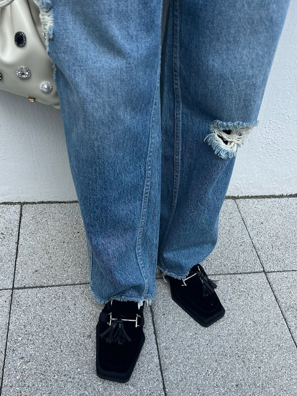 UND ANGULAR SOLE TASSEL LOAFER