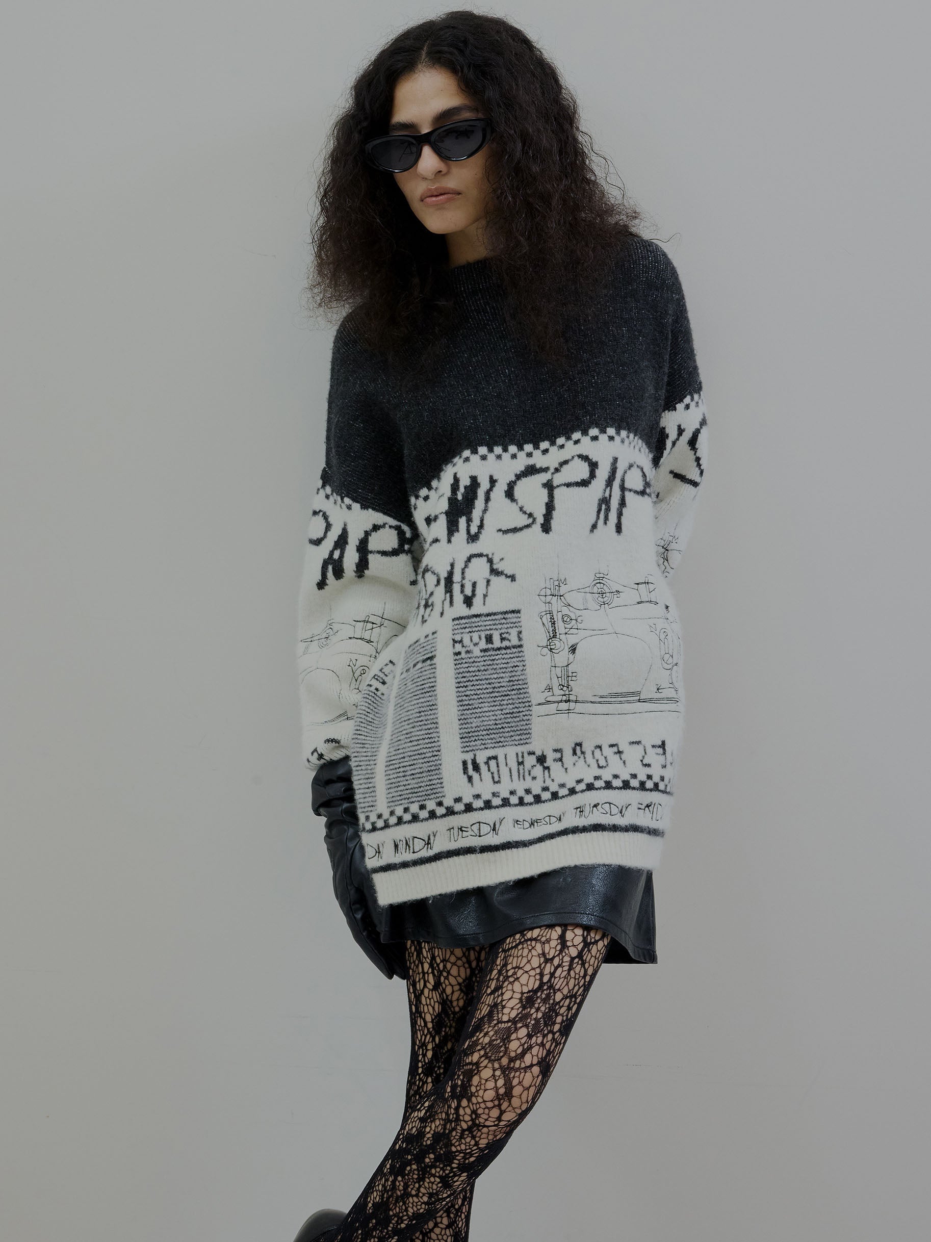 NEWS PAPER JACQUARED KNIT TOP