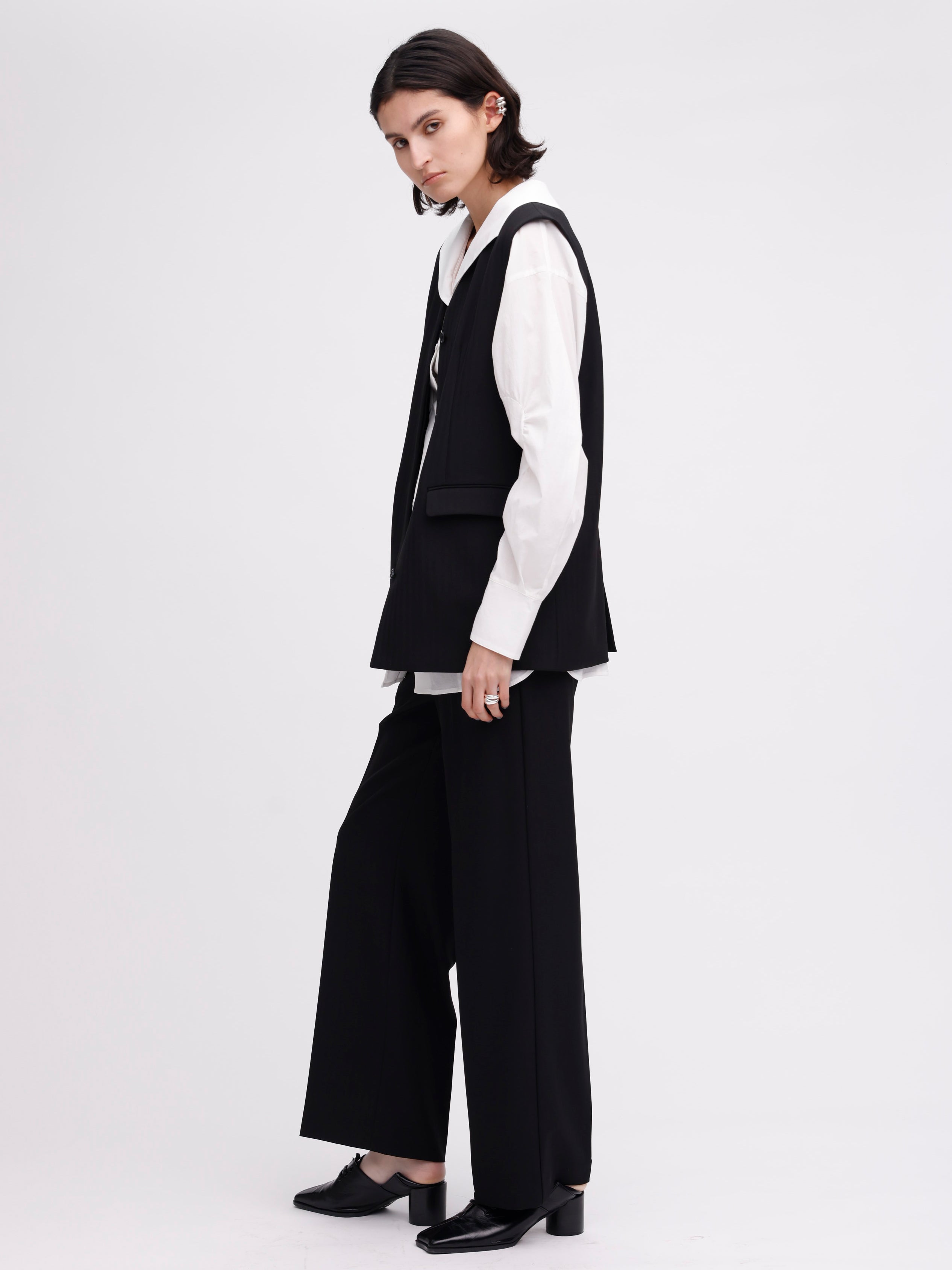 OTONA MUSE LONG VEST WITH PANTS