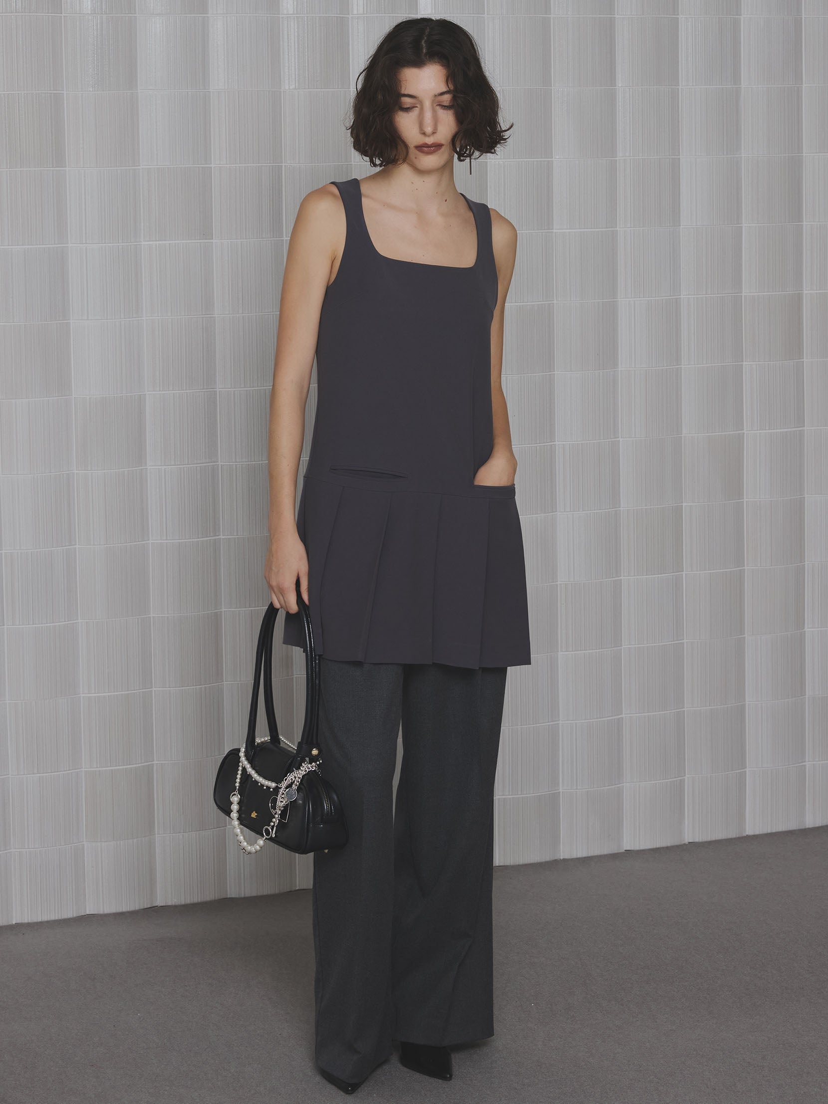 SQUARE NECK LADY LIKE PLEATS TOP