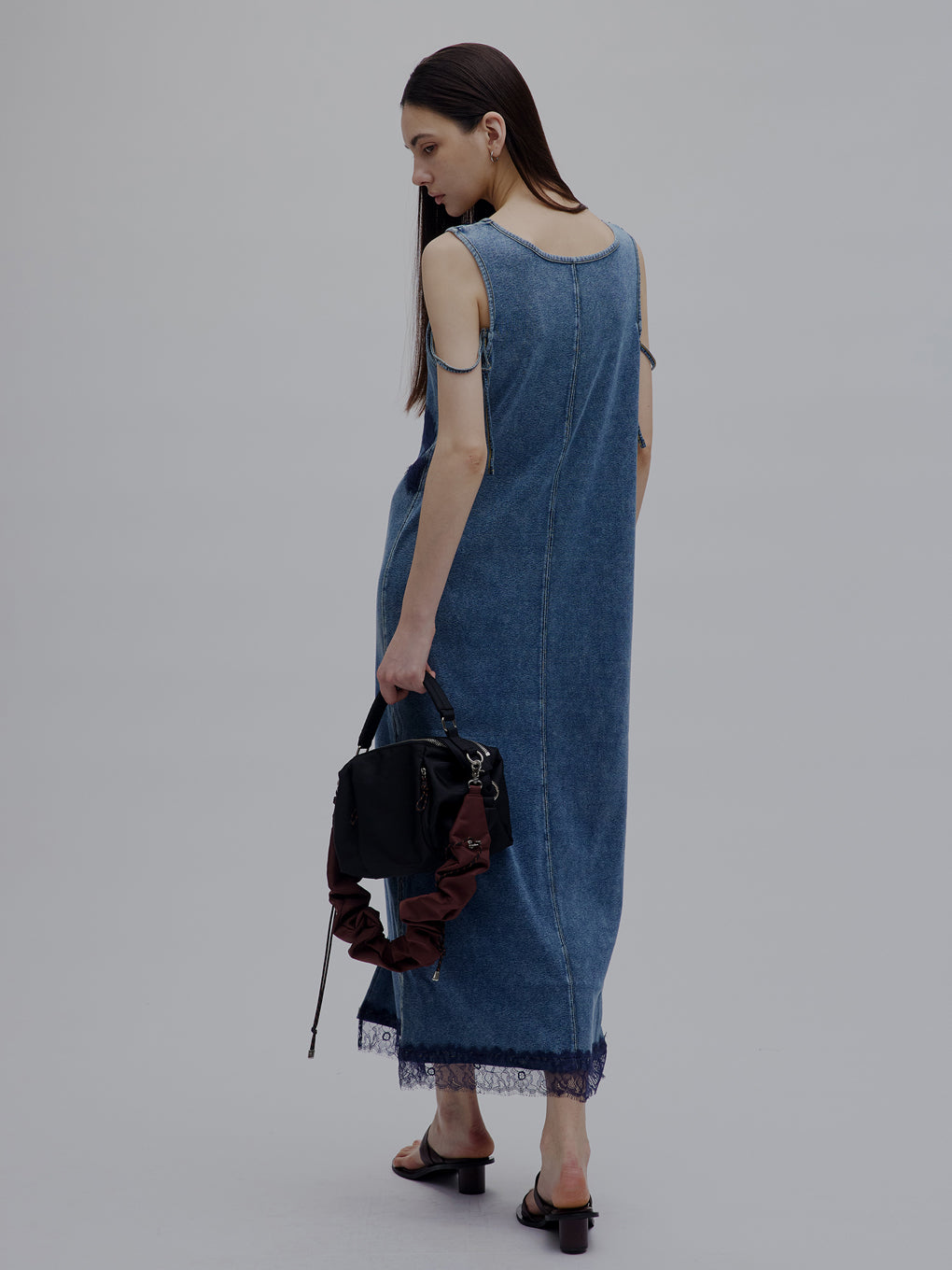 MEDI 2WAY DENIM LIKE LACE DOCKING DRESS