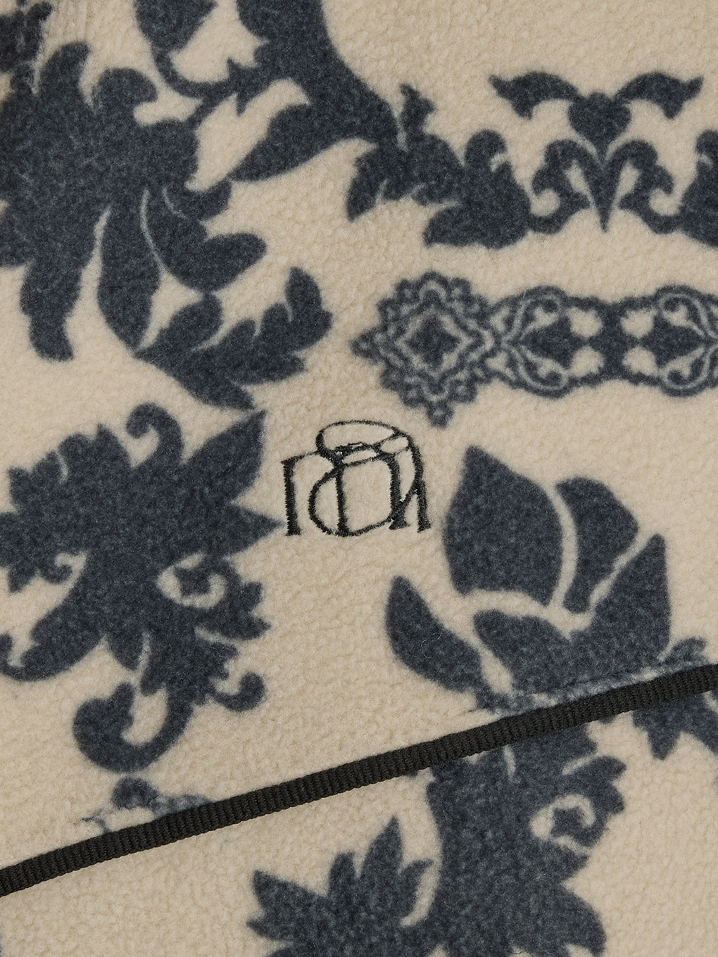 HALF ZIP FLEECE TOPS