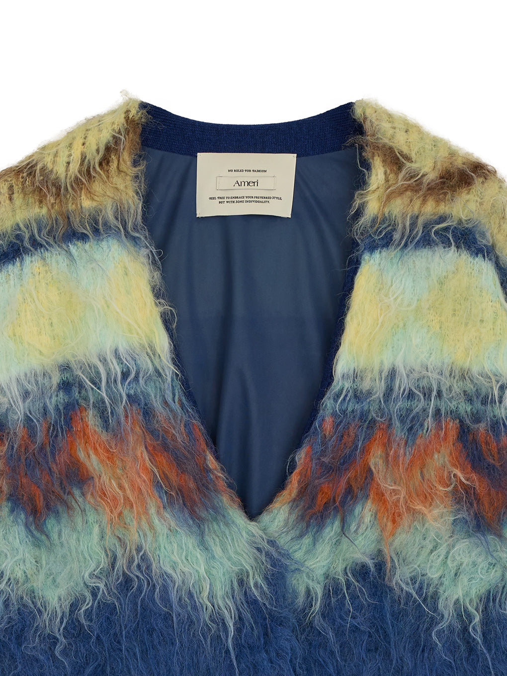 MONSTER SHAGGY SHORT KNIT CARDIGAN