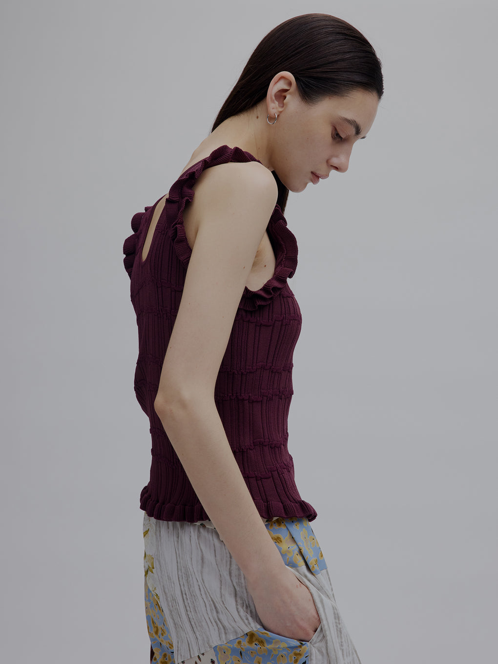 MEDI 2WAY WAVY FRILL KNIT TOP