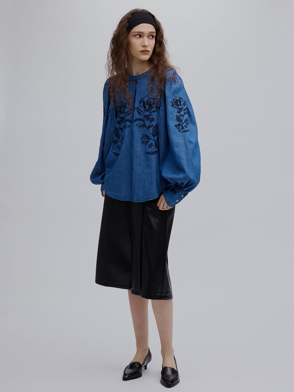 PUFF EMBROIDARY LACE BLOUSE