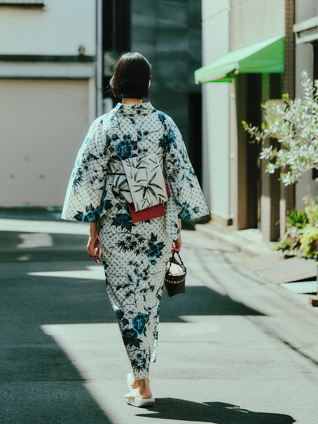 KEITAMARUYAMA × Ameri IVORY FLOWER YUKATA
