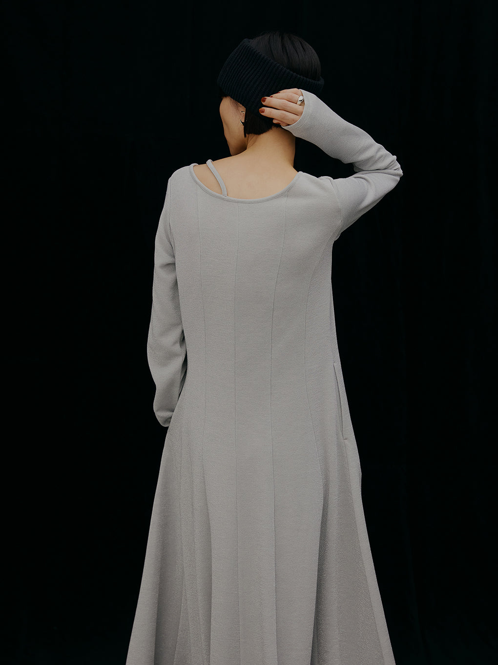 DEFORMATION COLLAR CUT DRESS