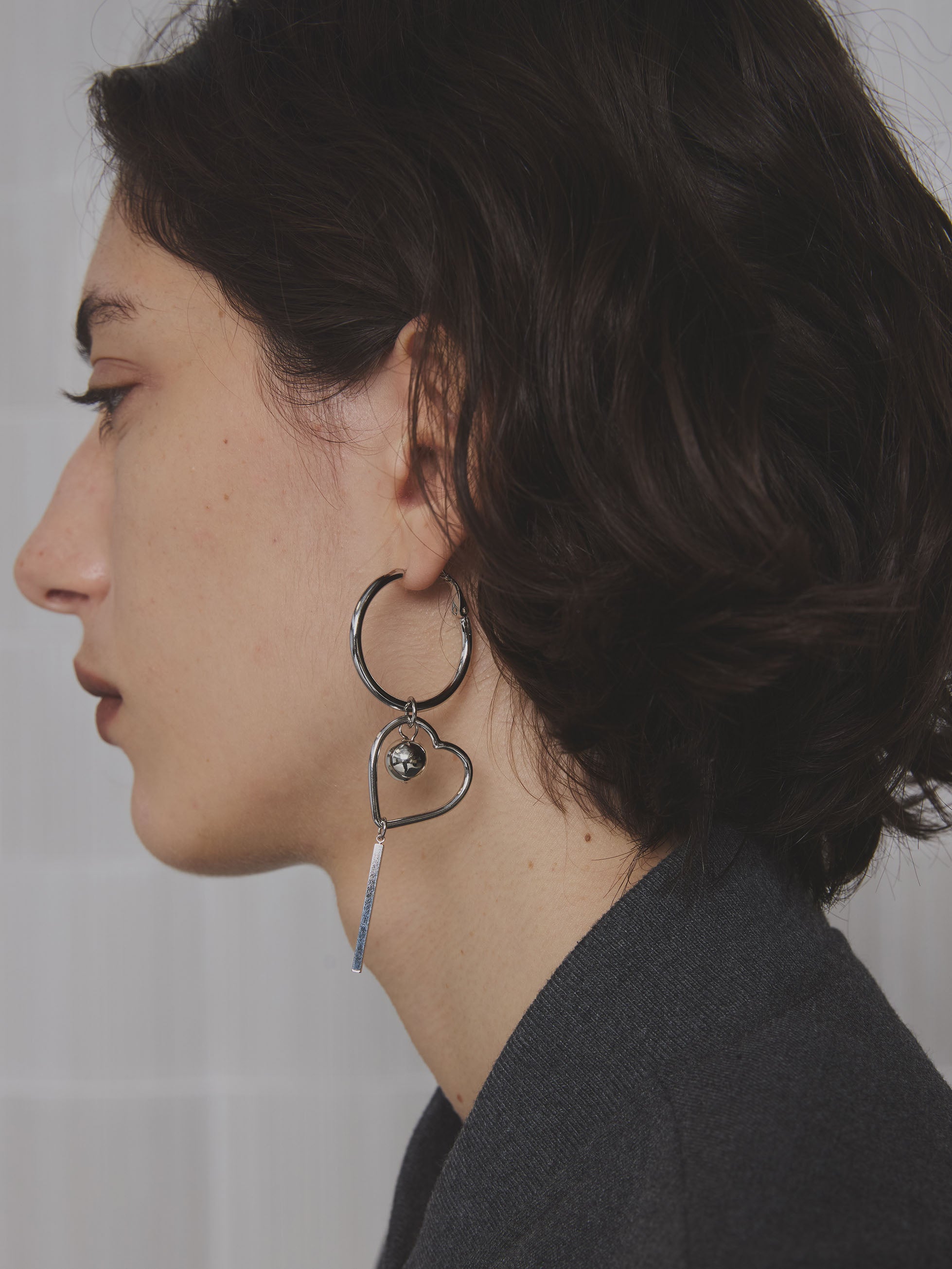 Bijou R.I Asymmetry Heart Hoop Pierce