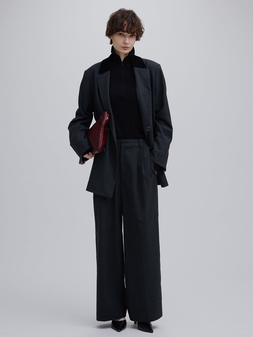 UND LINE DETAIL WIDE STRAIGHT PANTS