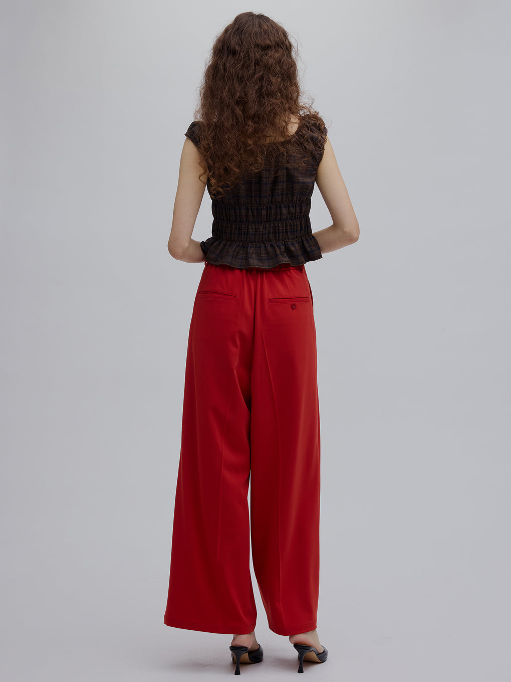 MODERN BALANCE TUCK PANTS