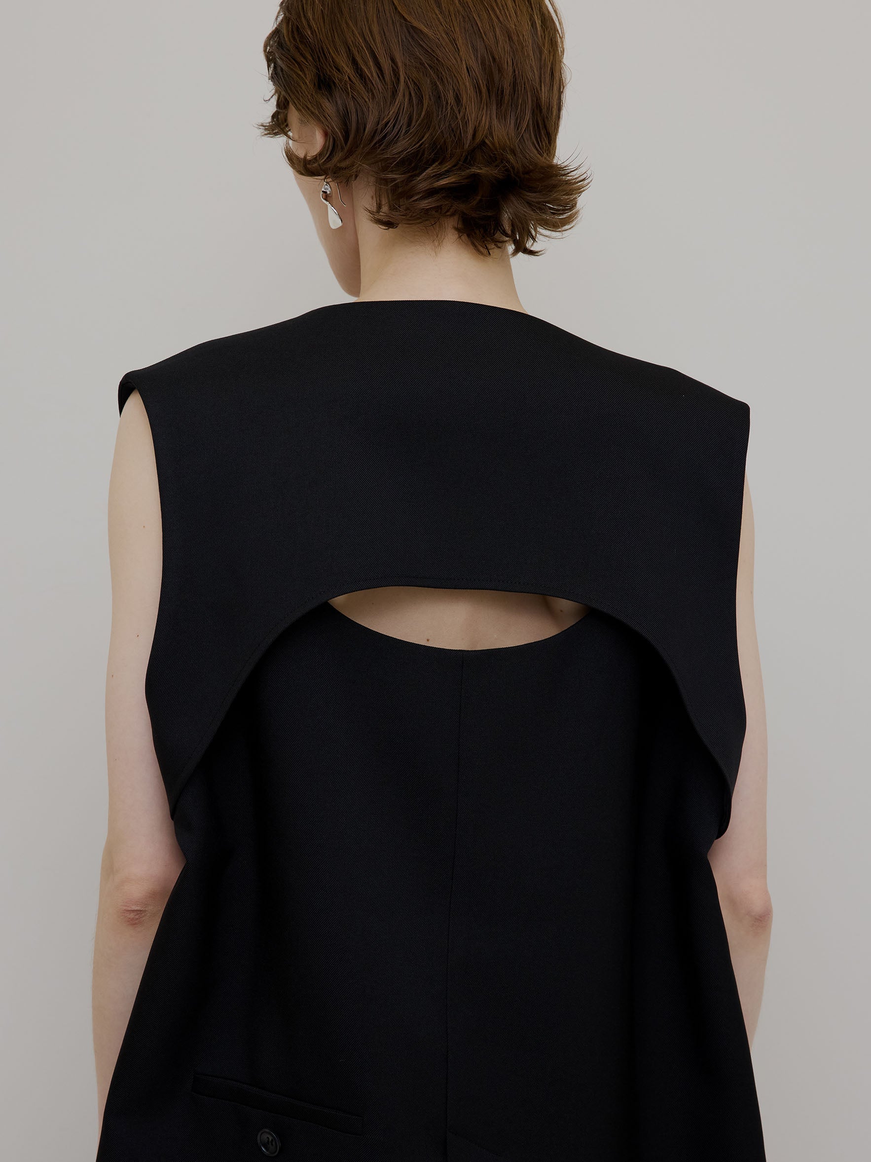 DOUBLE LAYER LIKE CURVE VEST