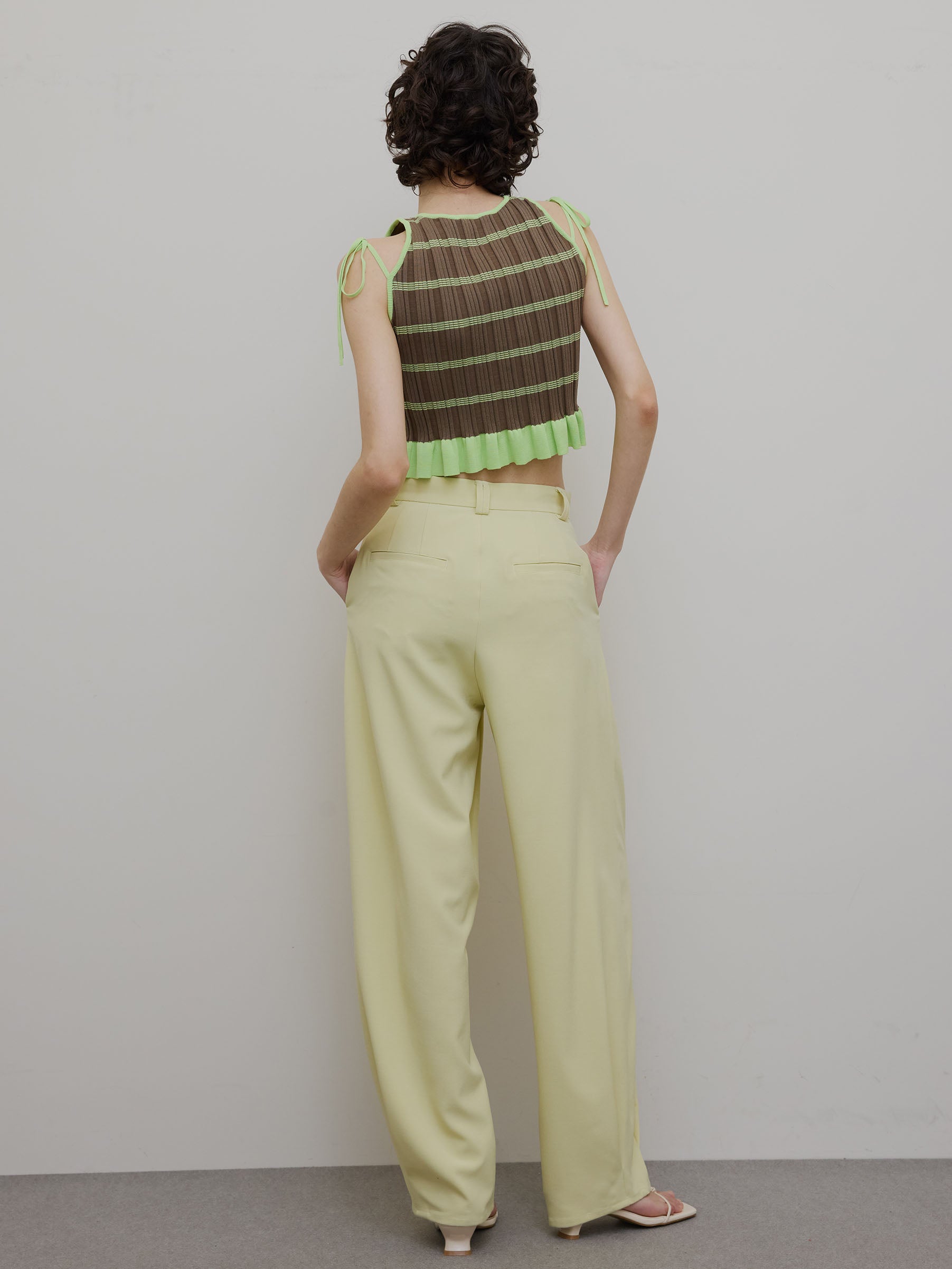 MEDI PURIPURI SHORT KNIT TOP