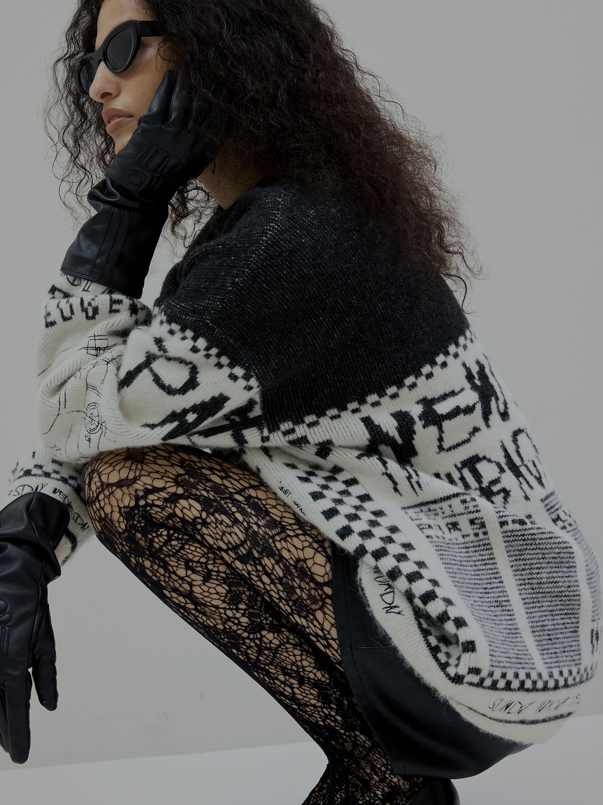 NEWS PAPER JACQUARED KNIT TOP