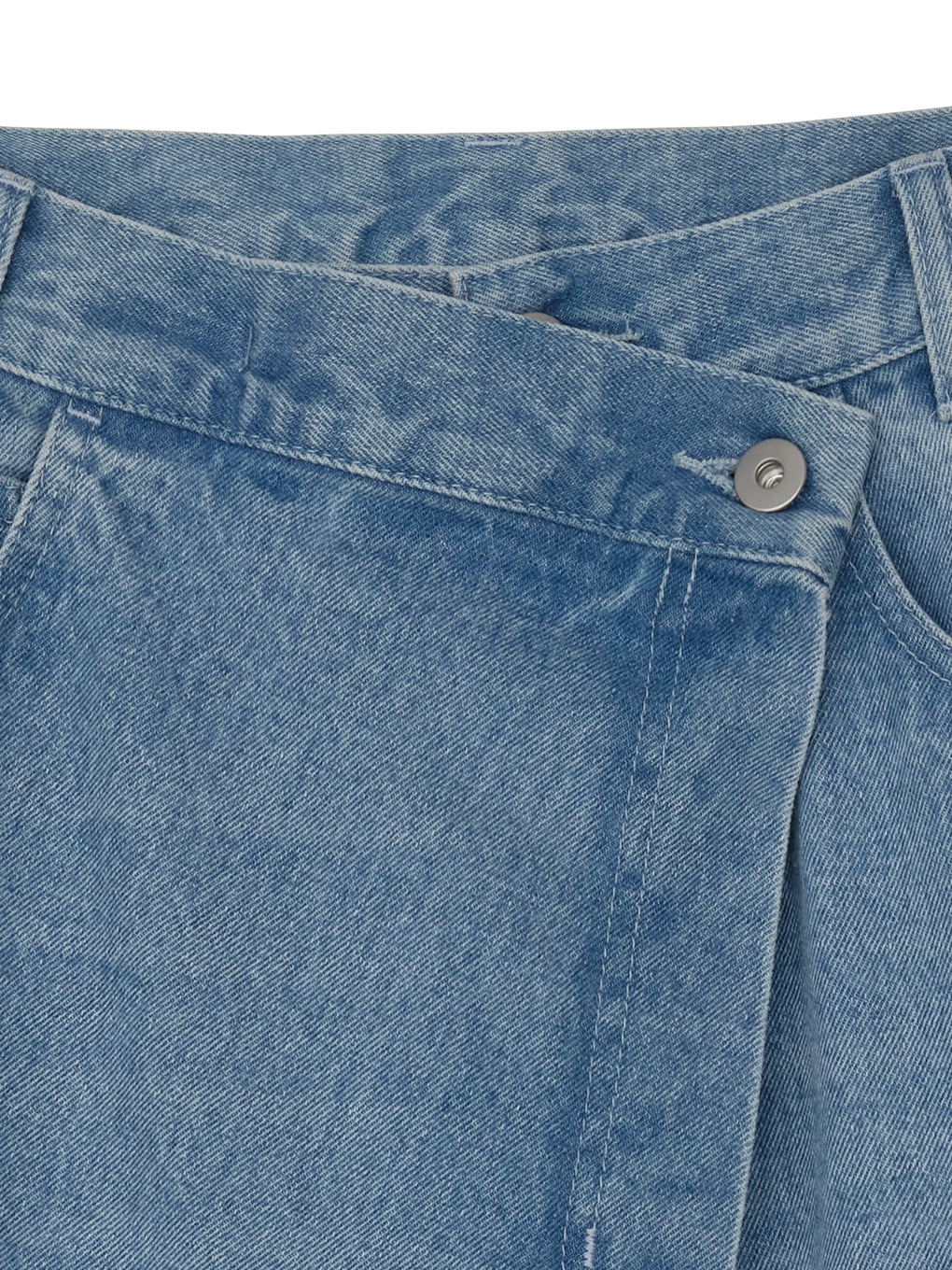 UND WIDE TUCK LACE DENIM PANTS