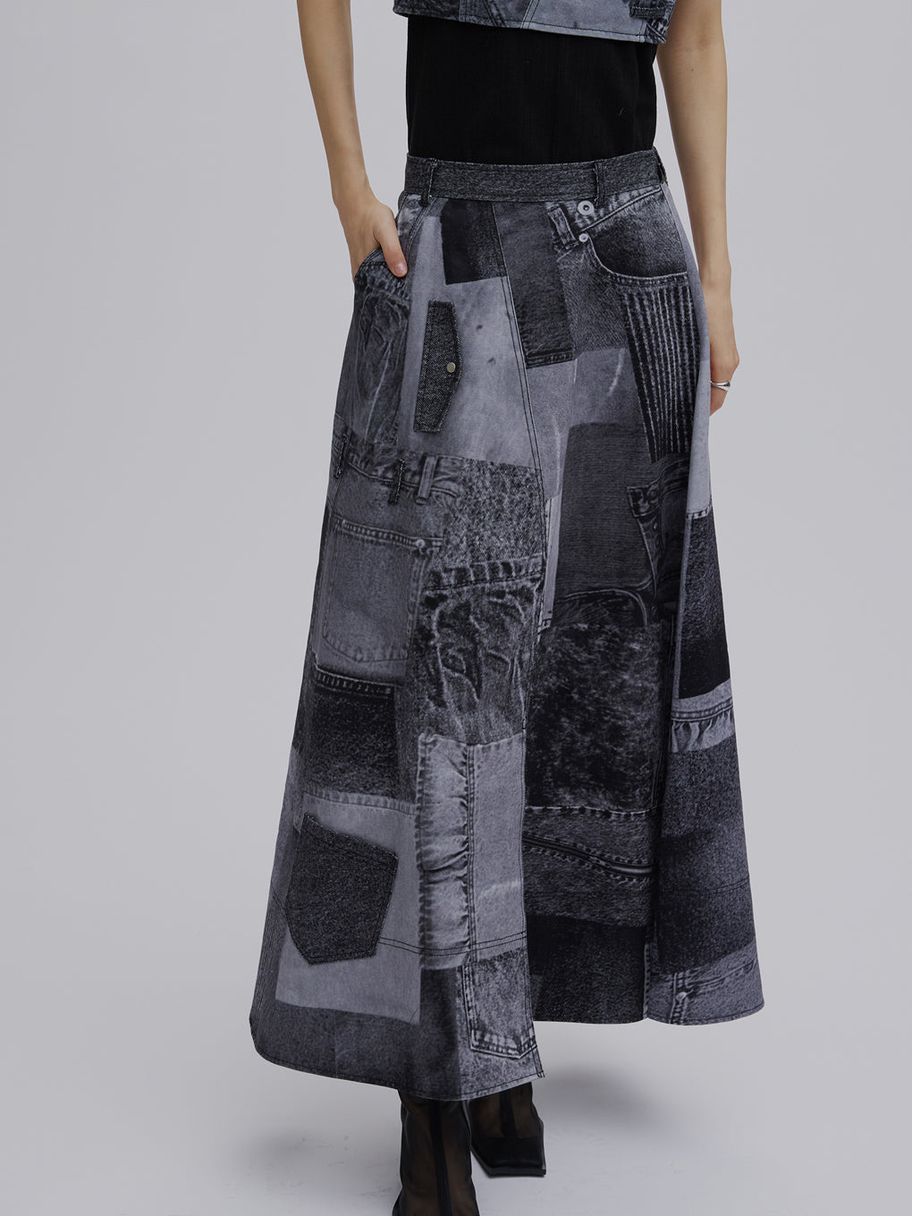 DENIM PATCHWORK PRINT SKIRT