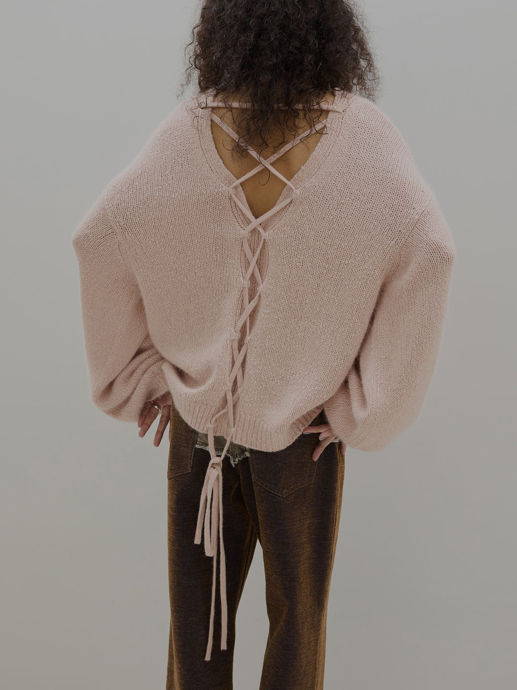 BACK OPEN LACE UP KNIT TOP