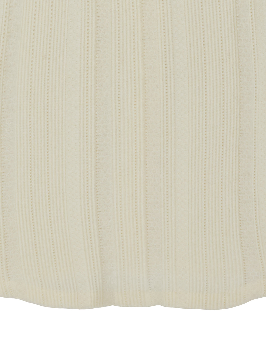 UND PIN TUCK LACE LIKE KNIT TOP