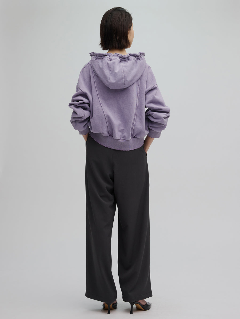 MULTI TUCK NARROW BELT PANTS