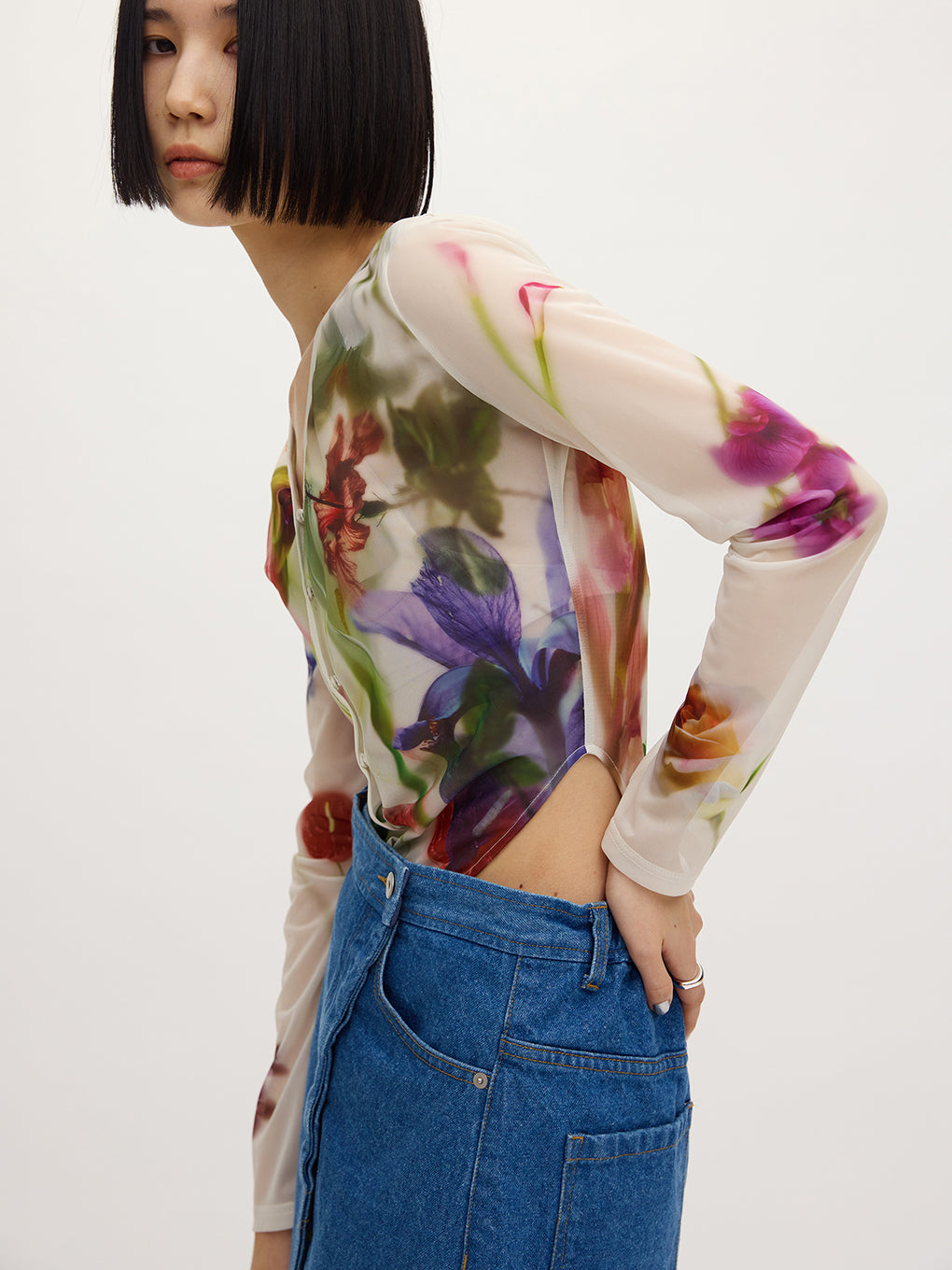 2WAY SMOKE FLOWER SHEER TOP