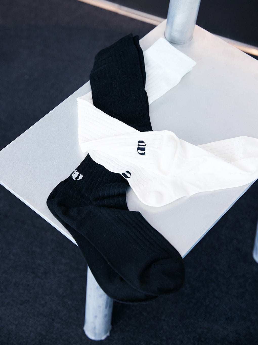 HEEL LOGO LONG SOCKS