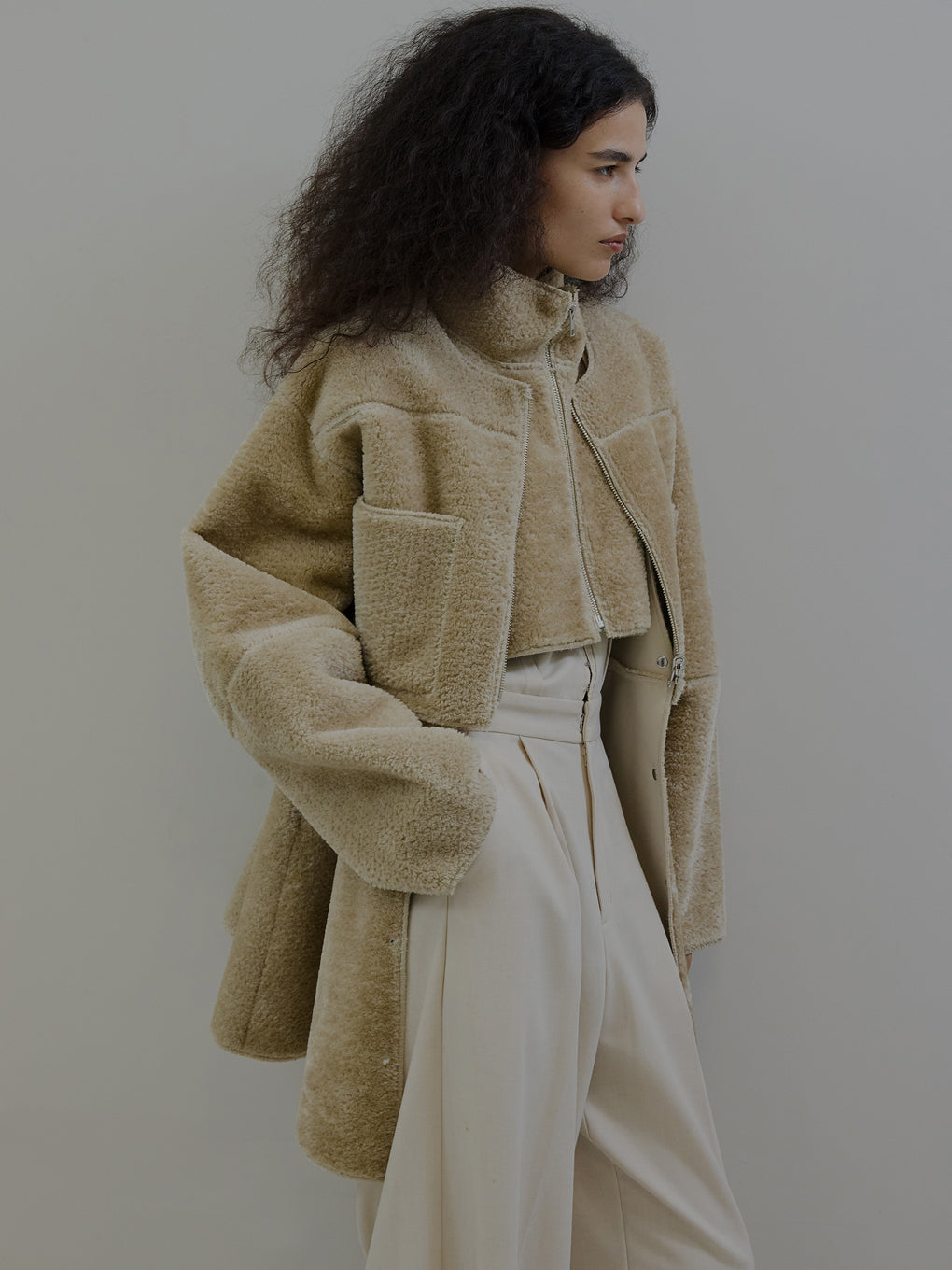 アメリ試着のみBOA COLLARLESS SHORT JACKET BOA COLLARLESS REVERSIBLE SHORT JACKET