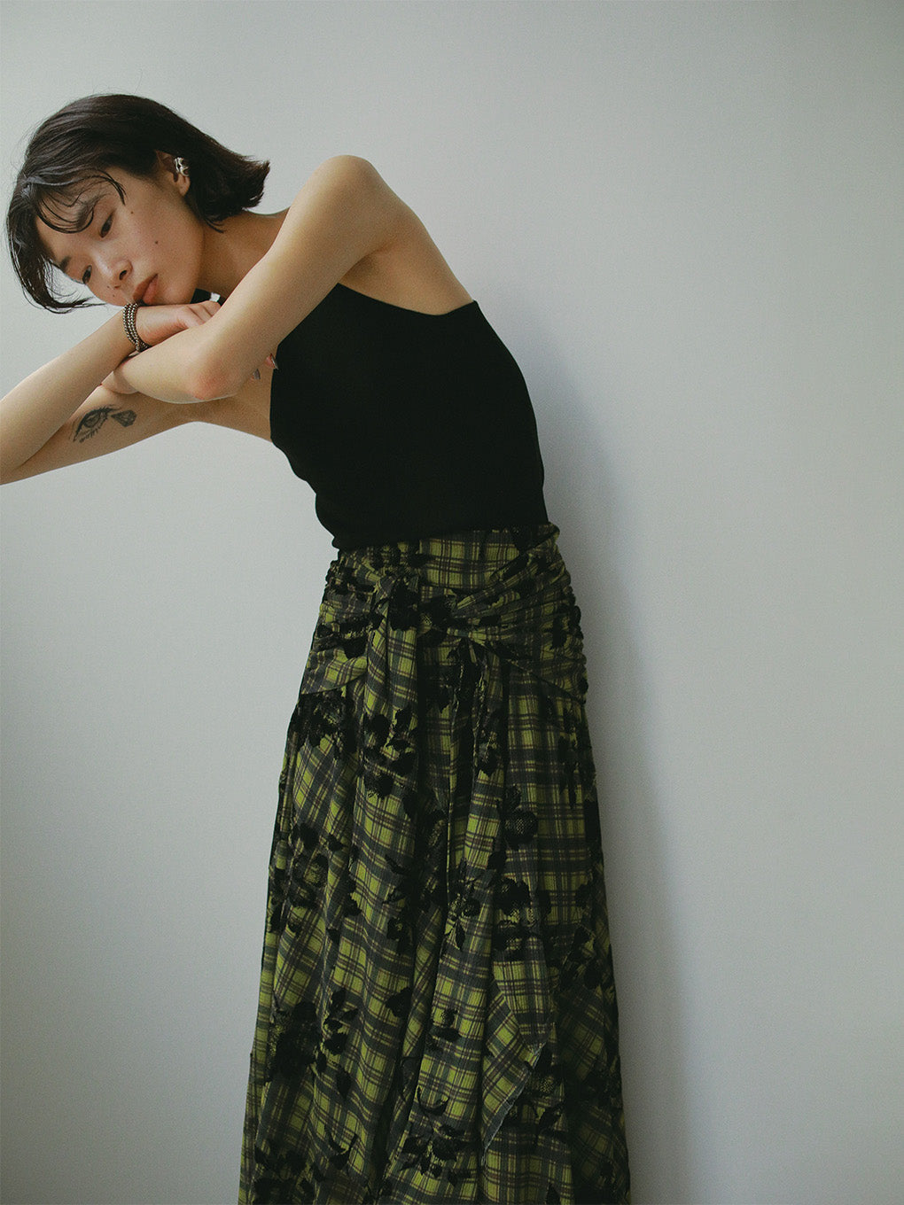 FLOCKY FLOWER TWIST SKIRT