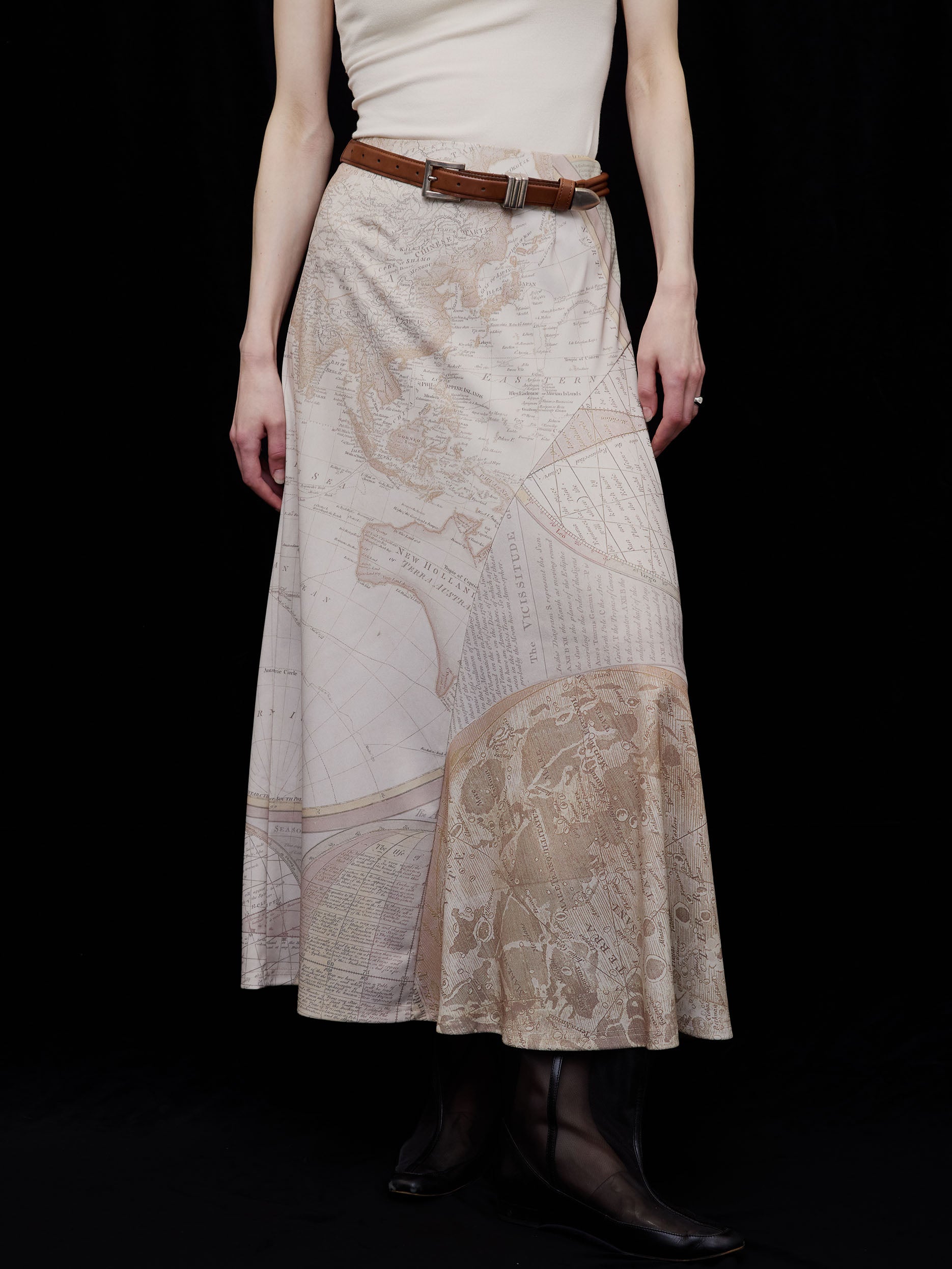 CARTOGRAPHIC PATTERN CUT SKIRT