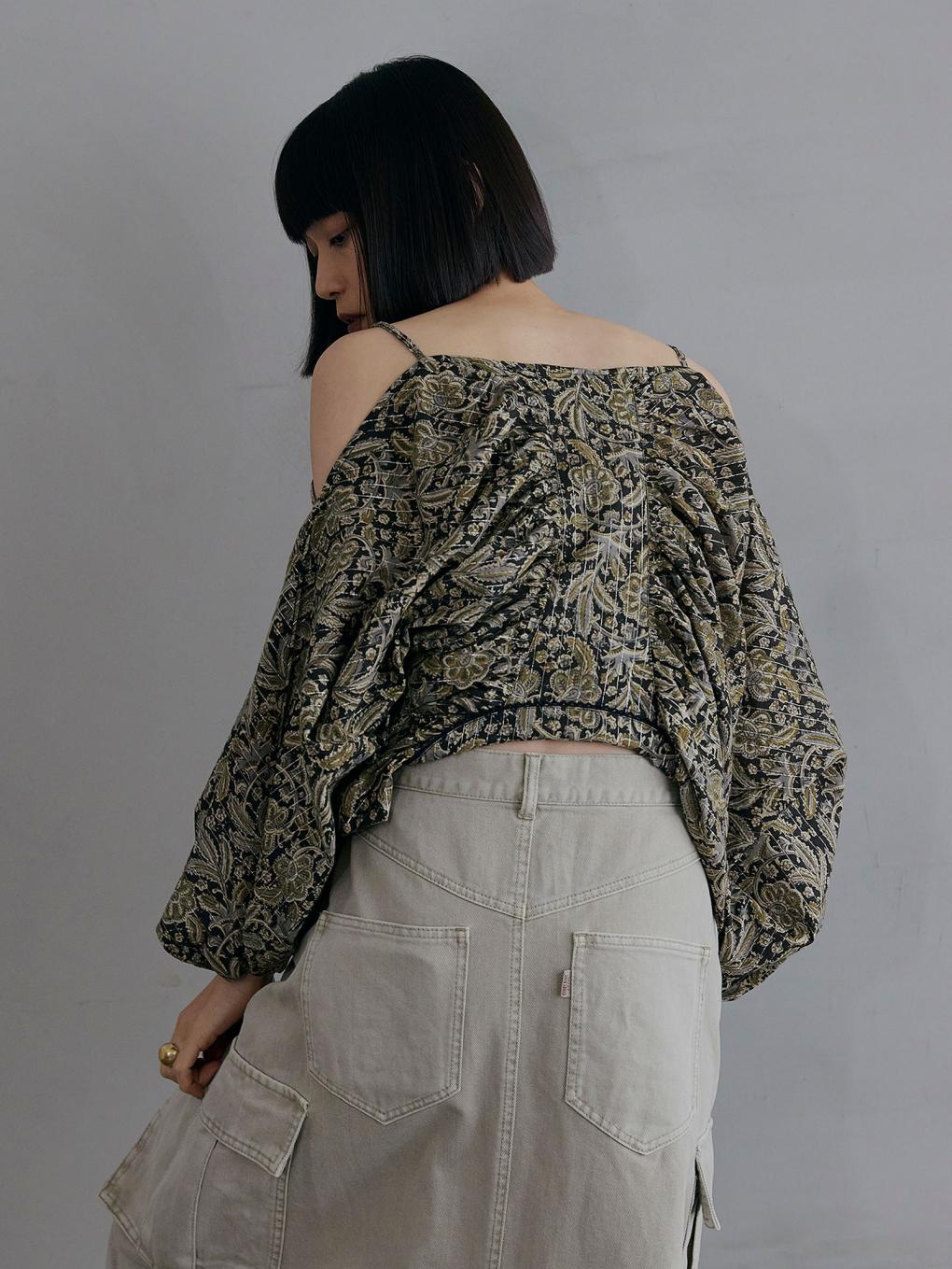 無料発送 INDIA BLOUSE OVER TURN PRINT トップス