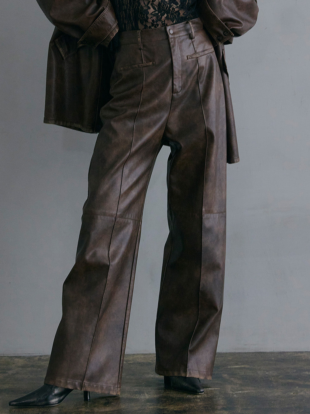 FAKE LEATHER COLOR SCHEME PANTS