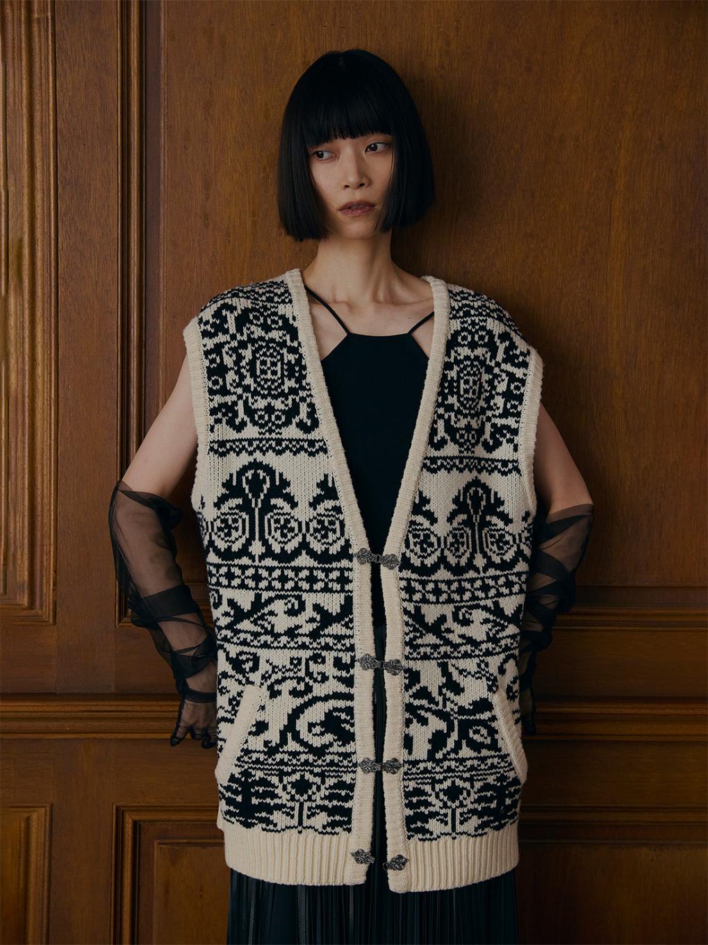 VINTAGE LIKE JACQUARD OVER VEST