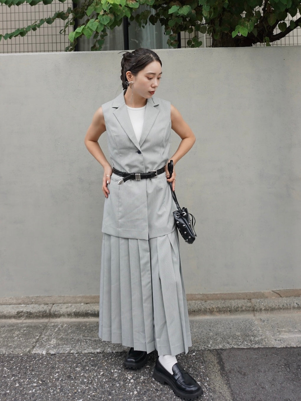 PLEATED SKIRT DOCKING SUIT DRESS