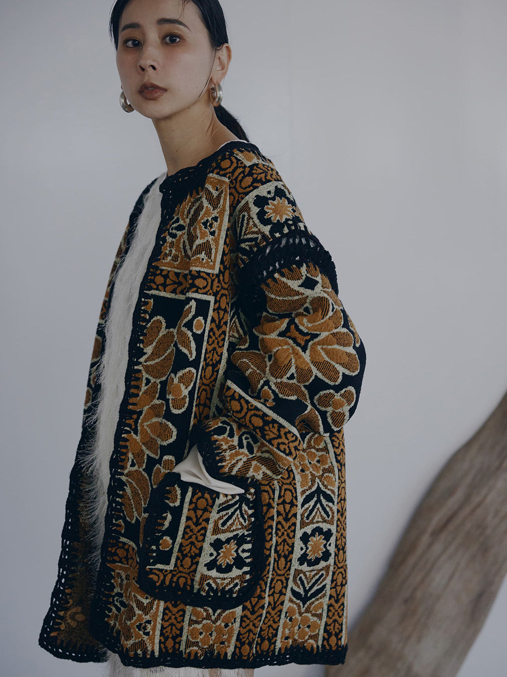 RUG PATTERN KNIT JACKET