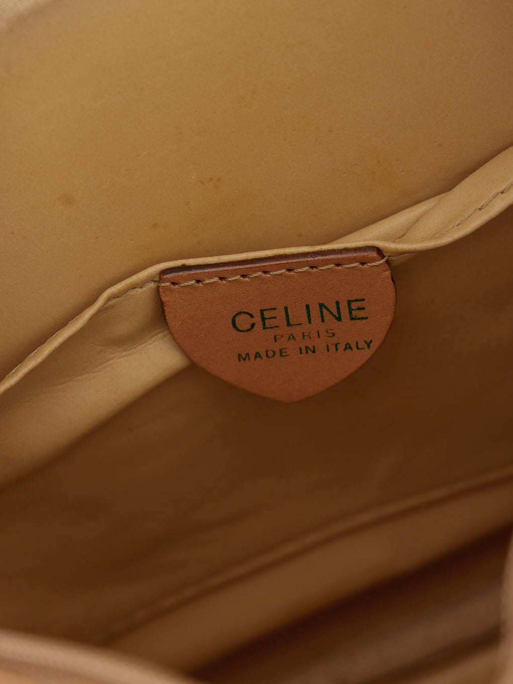 CELINE マカダム柄ブラゾン刻印ショルダーバッグ