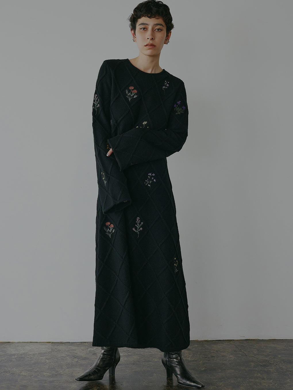 FLOWER EMBROIDERY DRESS