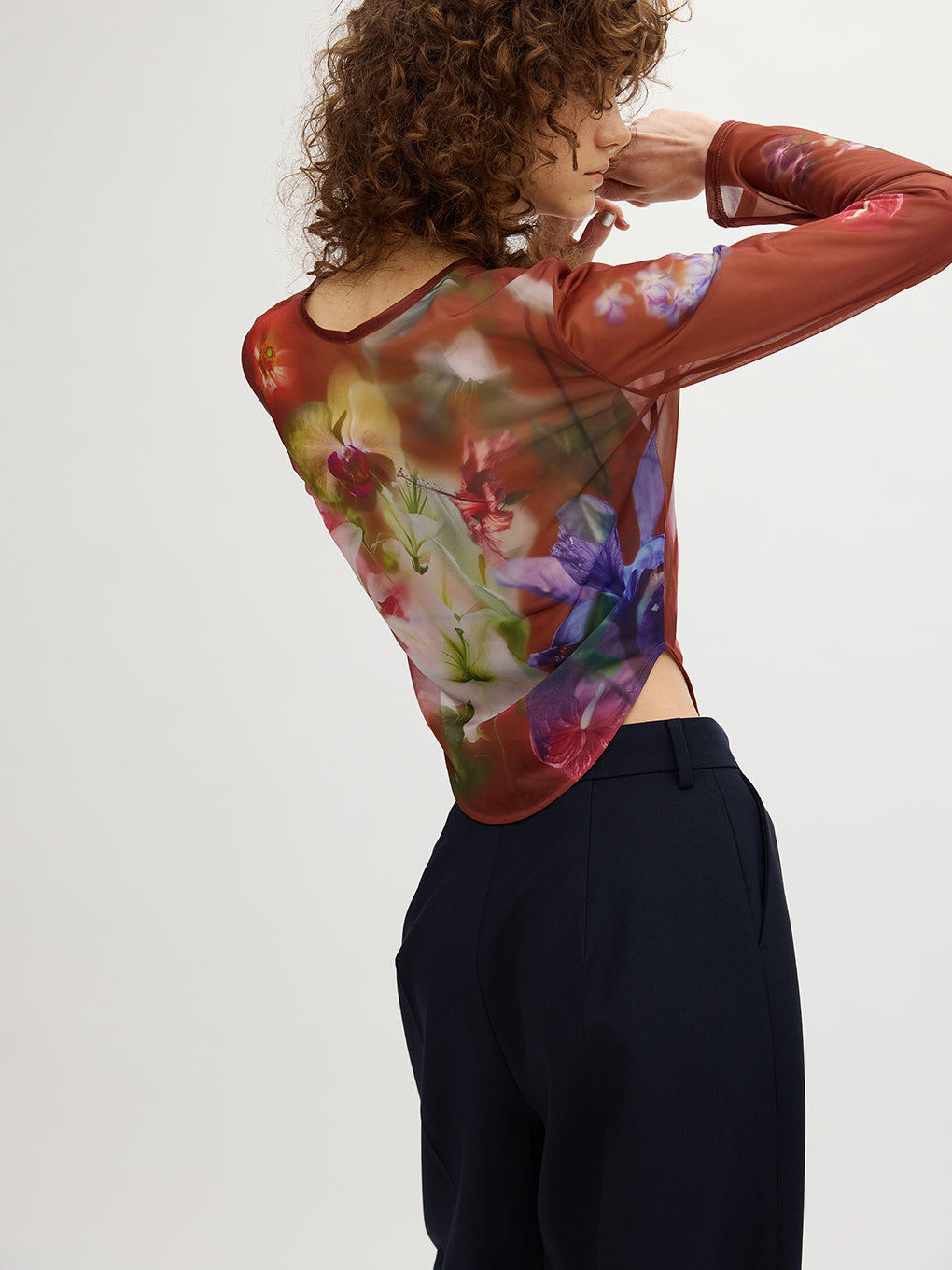 2WAY SMOKE FLOWER SHEER TOP