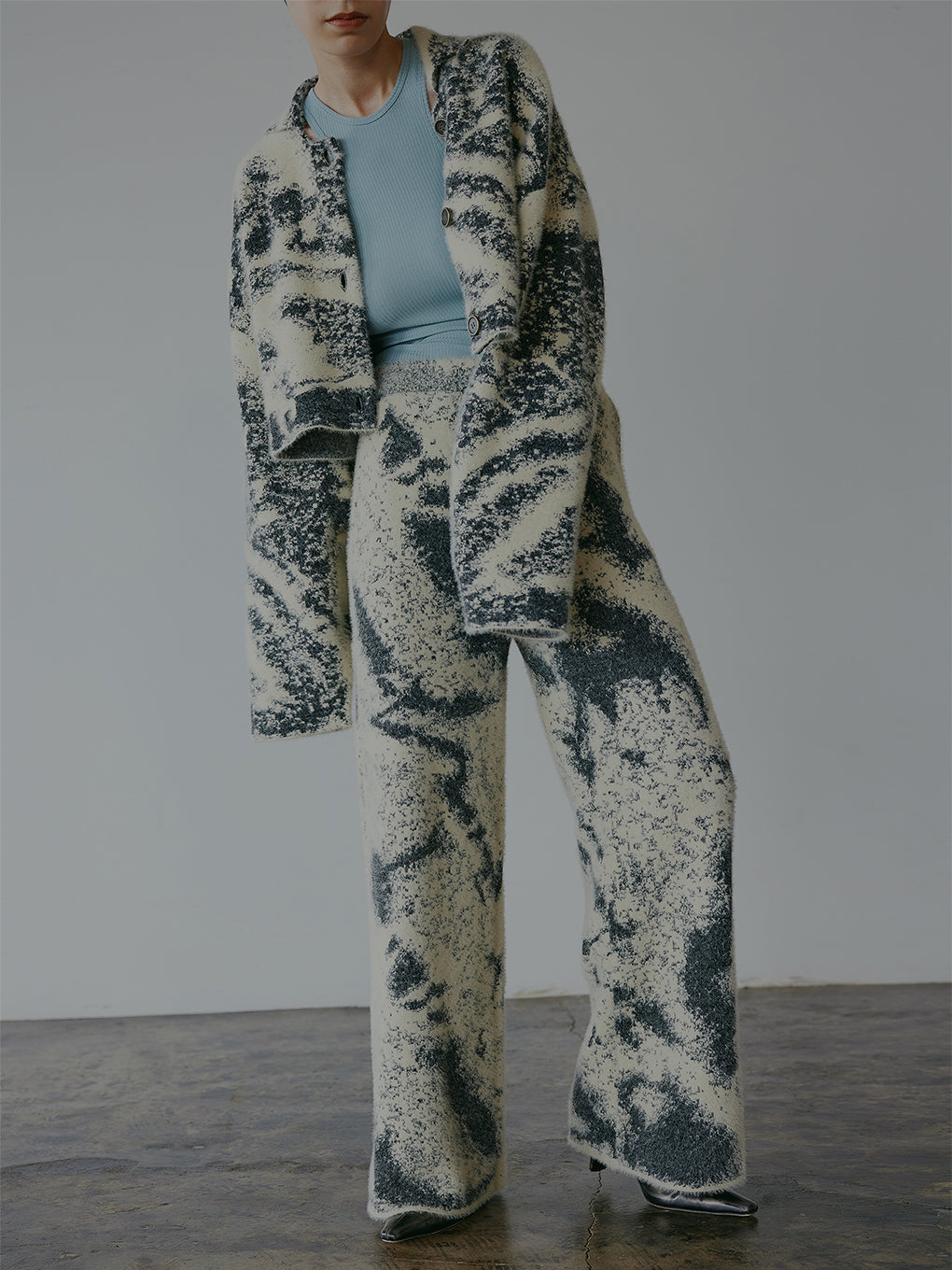 AmeriVINTAGE MIX ANIMAL KNIT PANTS